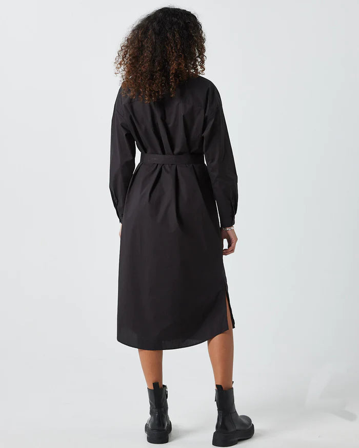 Minimum Saralinna Dress