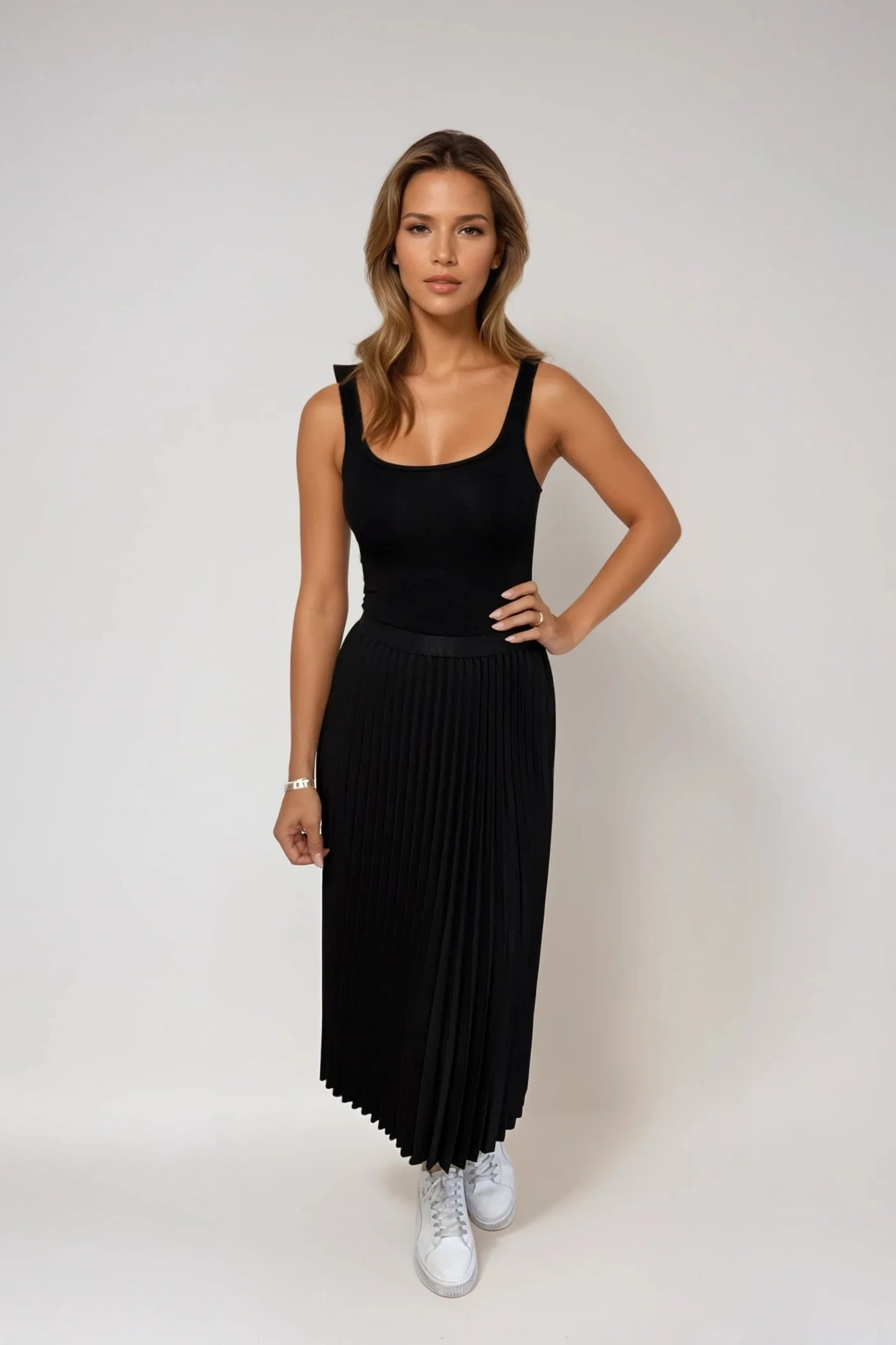 PRIV Monika Pleated Skirt