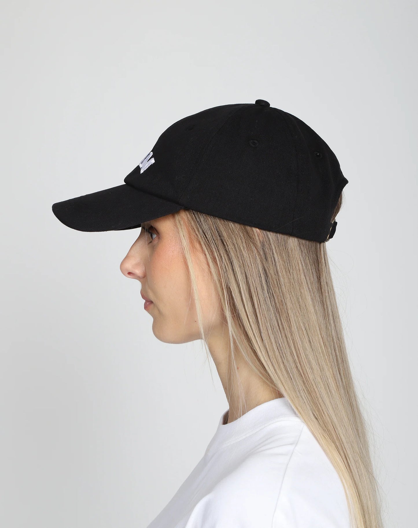 Brunette the Label The "MOM" Baseball Cap | Black