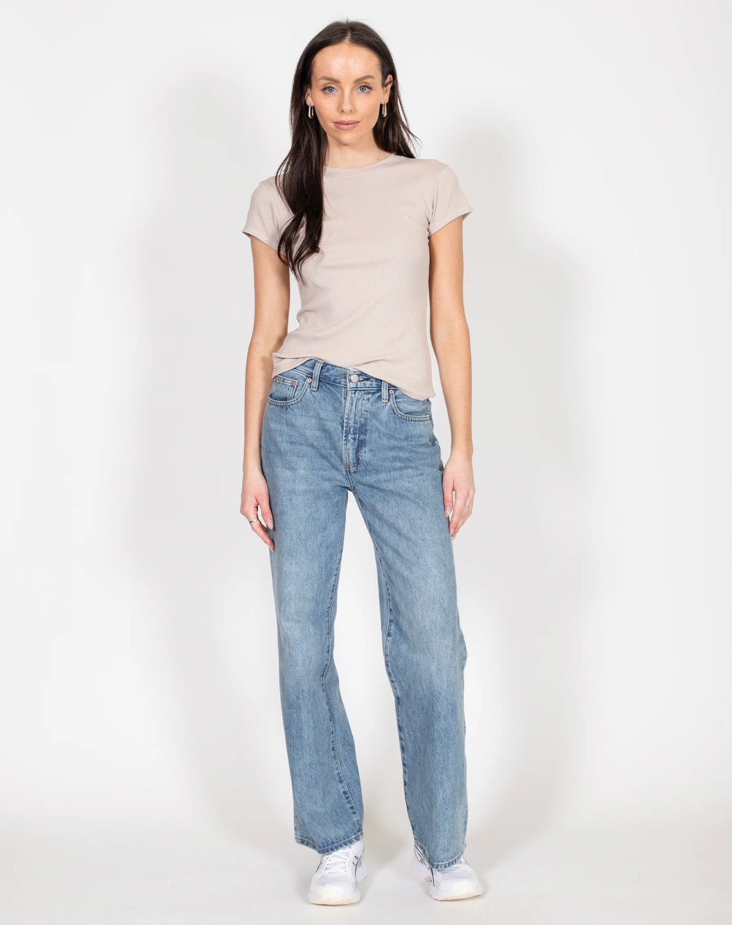 Brunette the Label Ribbed Fitted Tee | Oyster