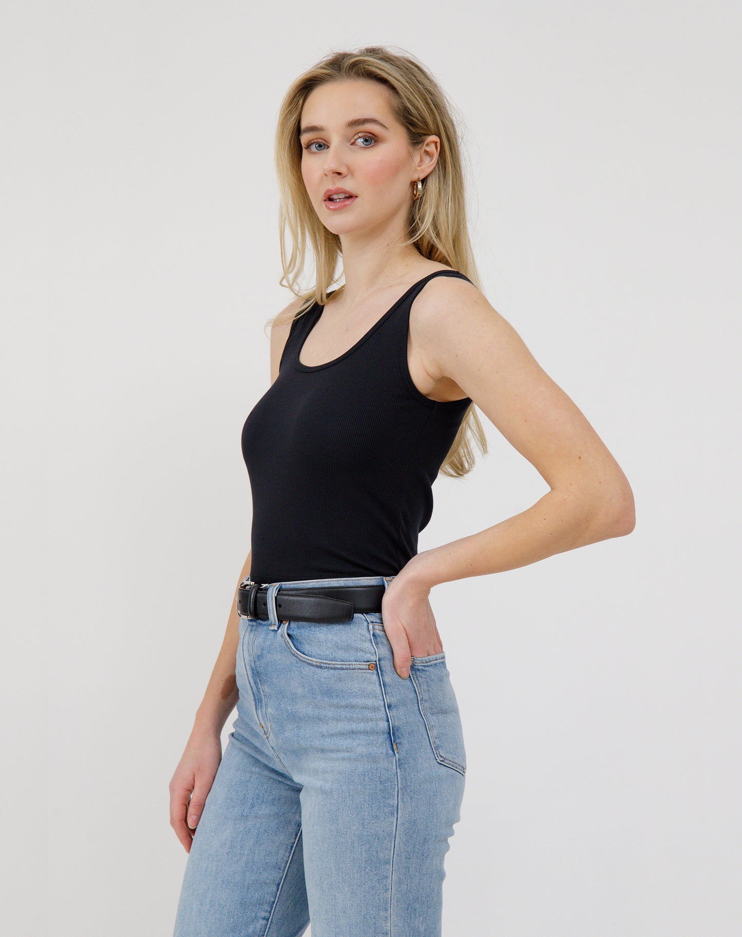 Brunette the Label Ribbed Fitted Tank Top | Black