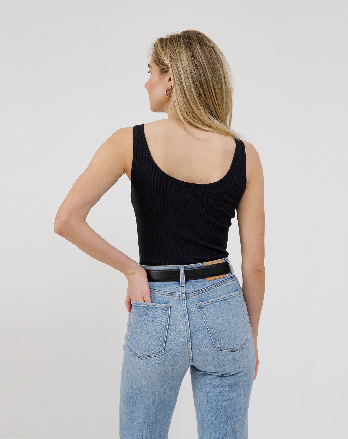 Brunette the Label Ribbed Fitted Tank Top | Black