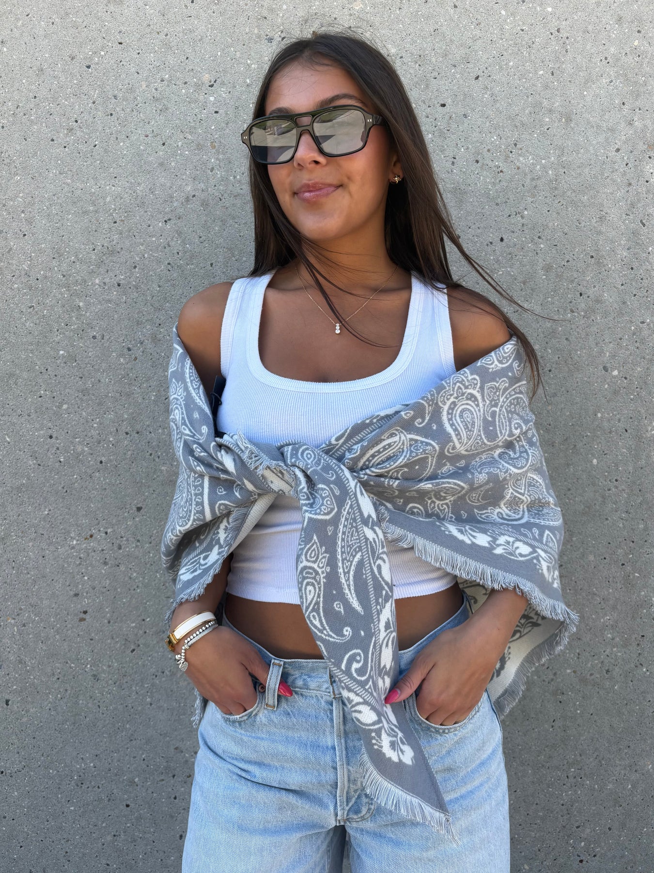C'est Moi Triangle Paisley Print Reversible Shawl Scarf