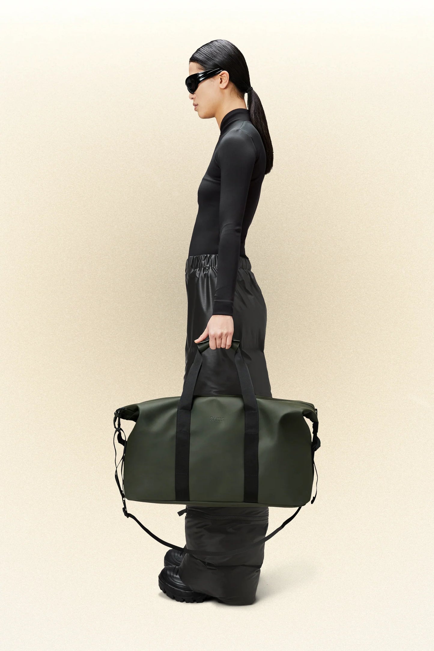 RAINS Green Hilo Weekend Bag