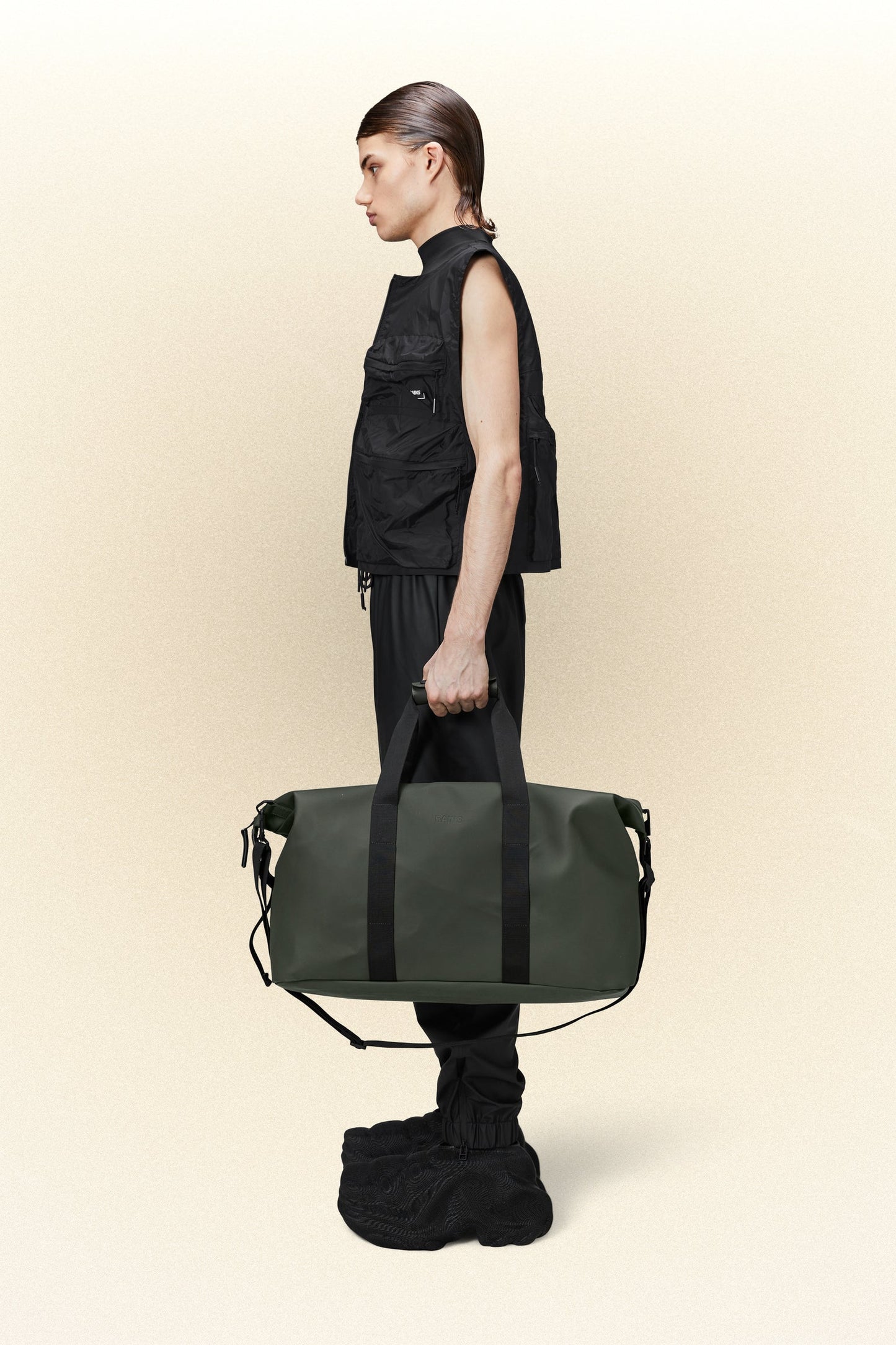 RAINS Green Hilo Weekend Bag