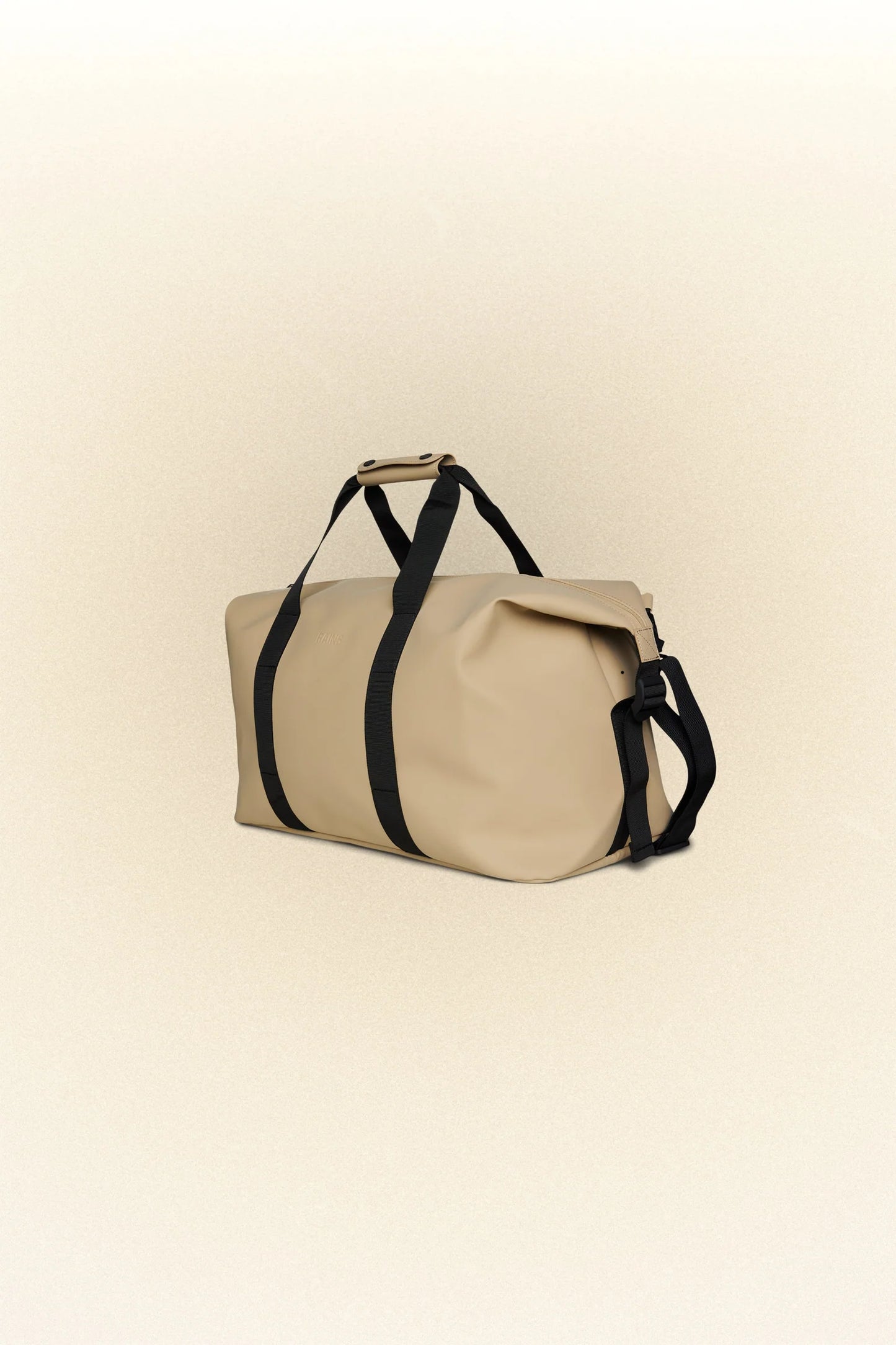 RAINS Sand Hilo Weekend Bag