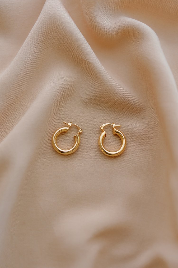 Lavender & Grace Mini Goldie Hoops