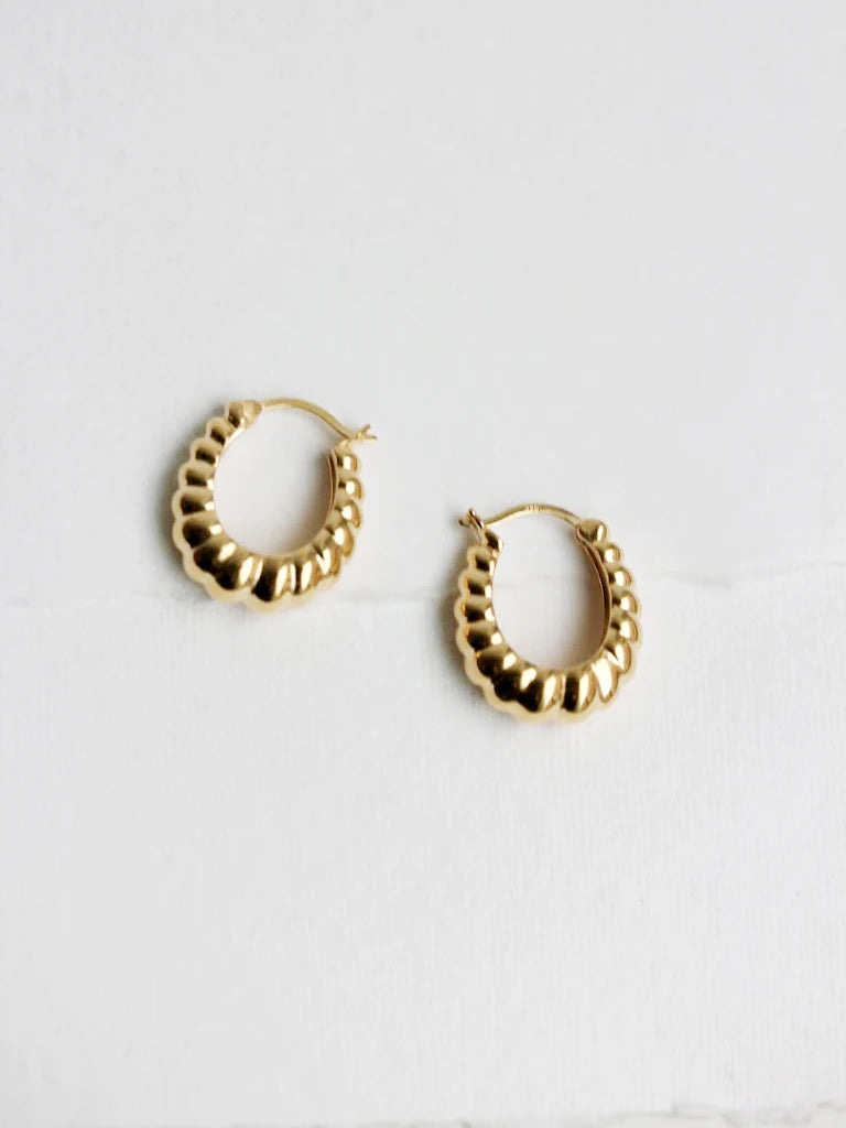 Little Gold Bateau Hoops