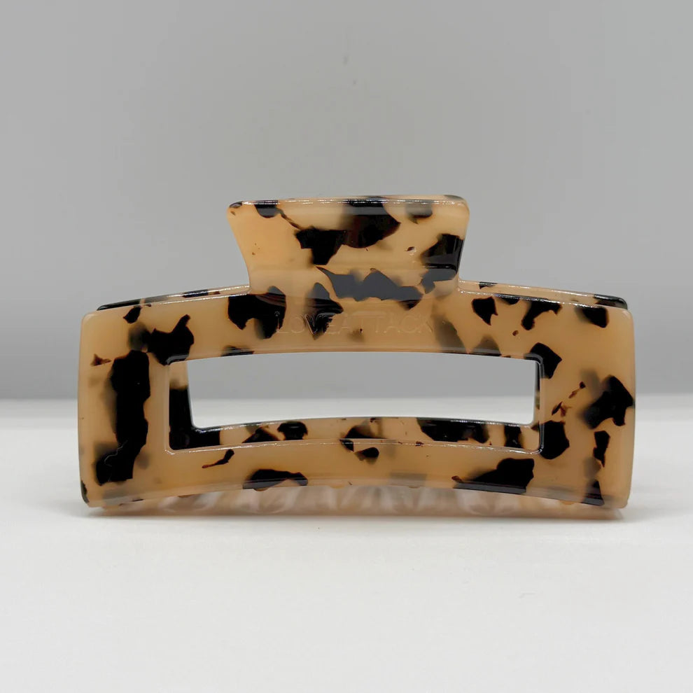 Love Attack Light Tortoiseshell Aven Claw Clip