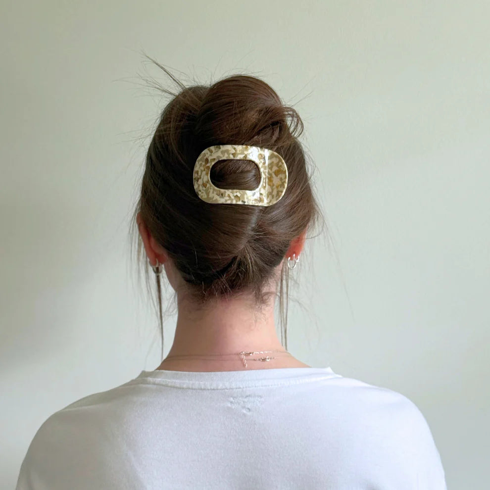 Love Attack Vanilla Bean Olivia Flat Claw Clip