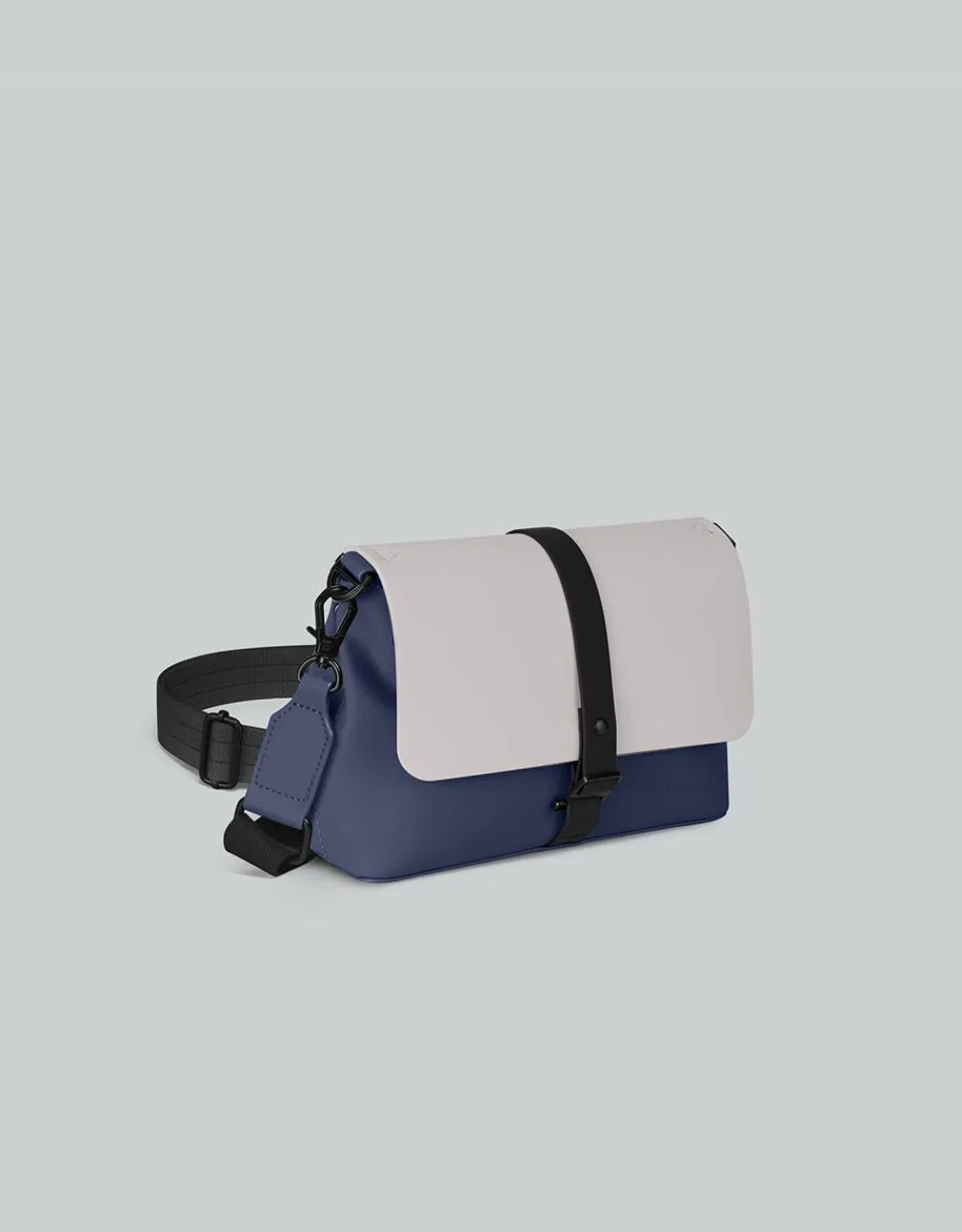 Gaston Luga Dark Blue/ Taupe Spläsh Crossbody Bag