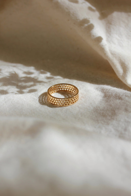 Little Gold Honeycomb Band