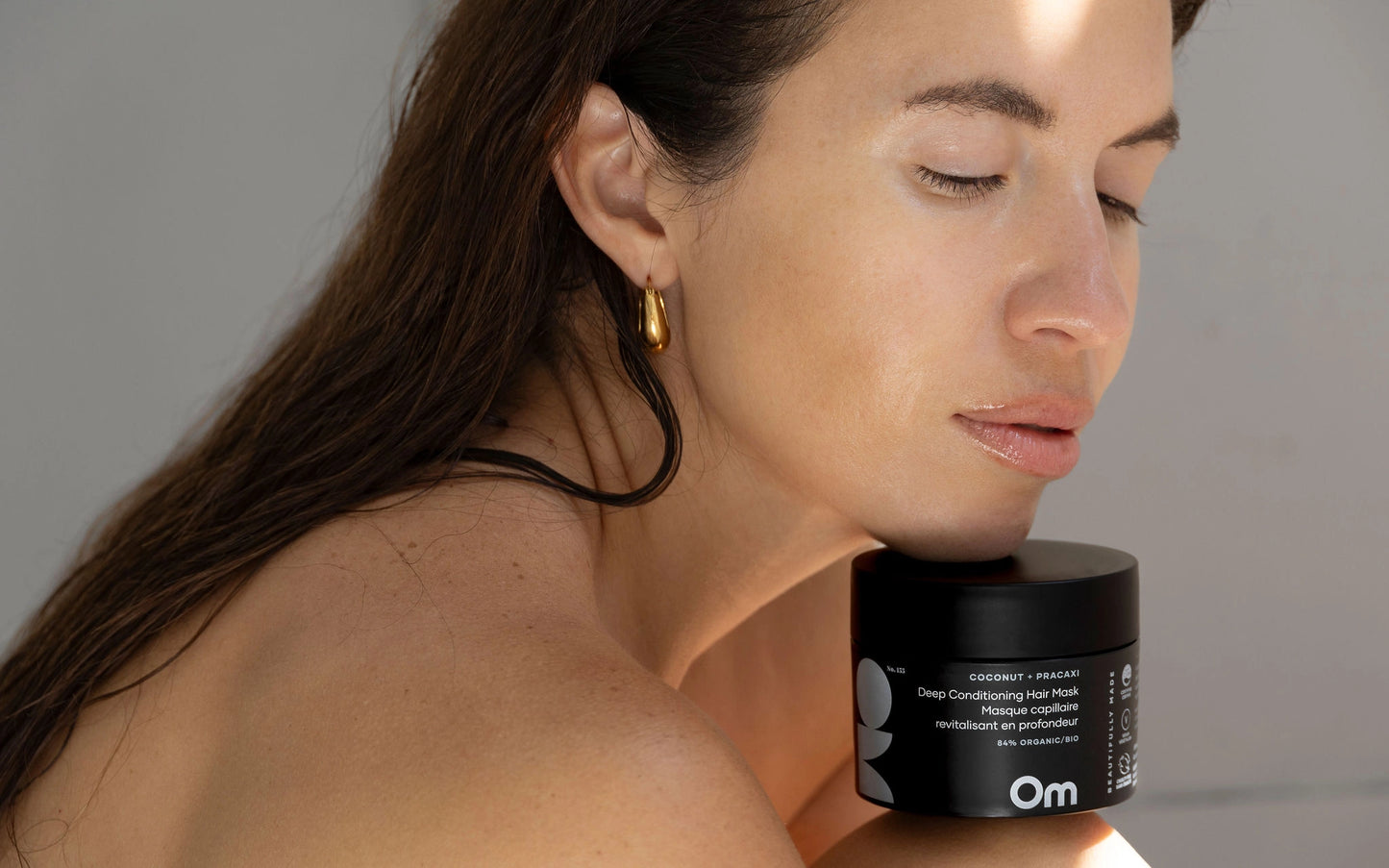 Om Organics Coconut + Pracaxi Deep Conditioning Hair Mask