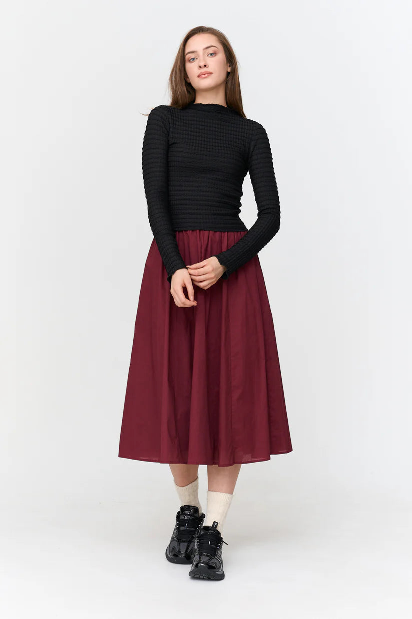 24COLOURS Black Top 12430A