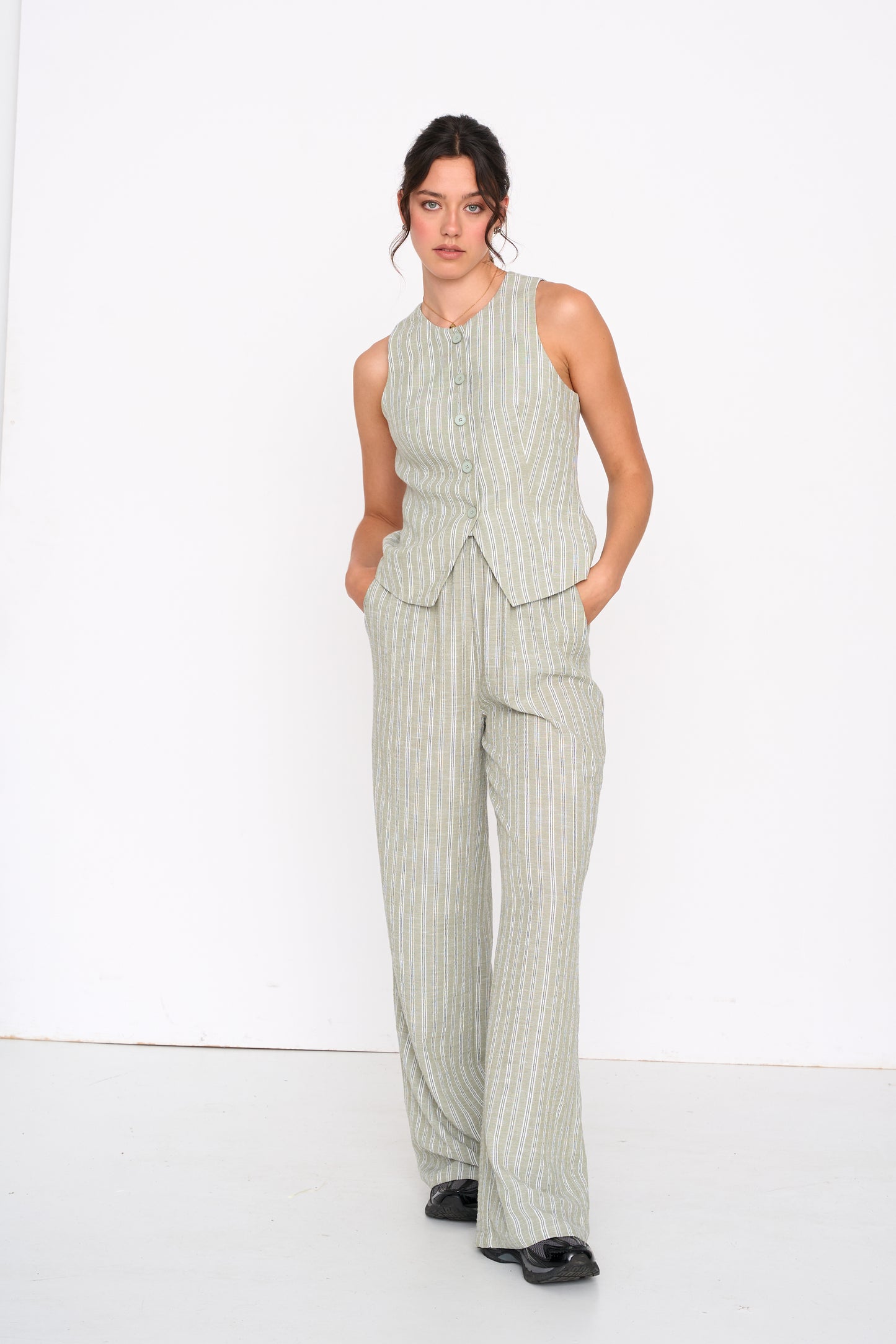 24COLOURS 60976B Green Pants