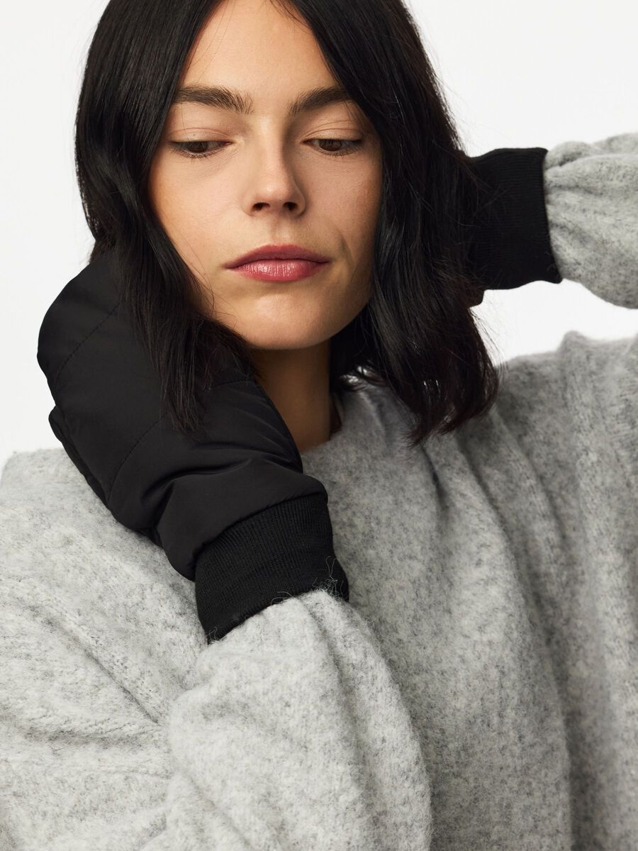 Pieces Black Bee Mittens