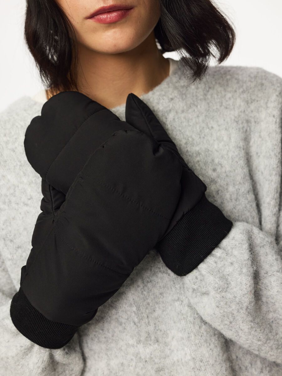 Pieces Black Bee Mittens