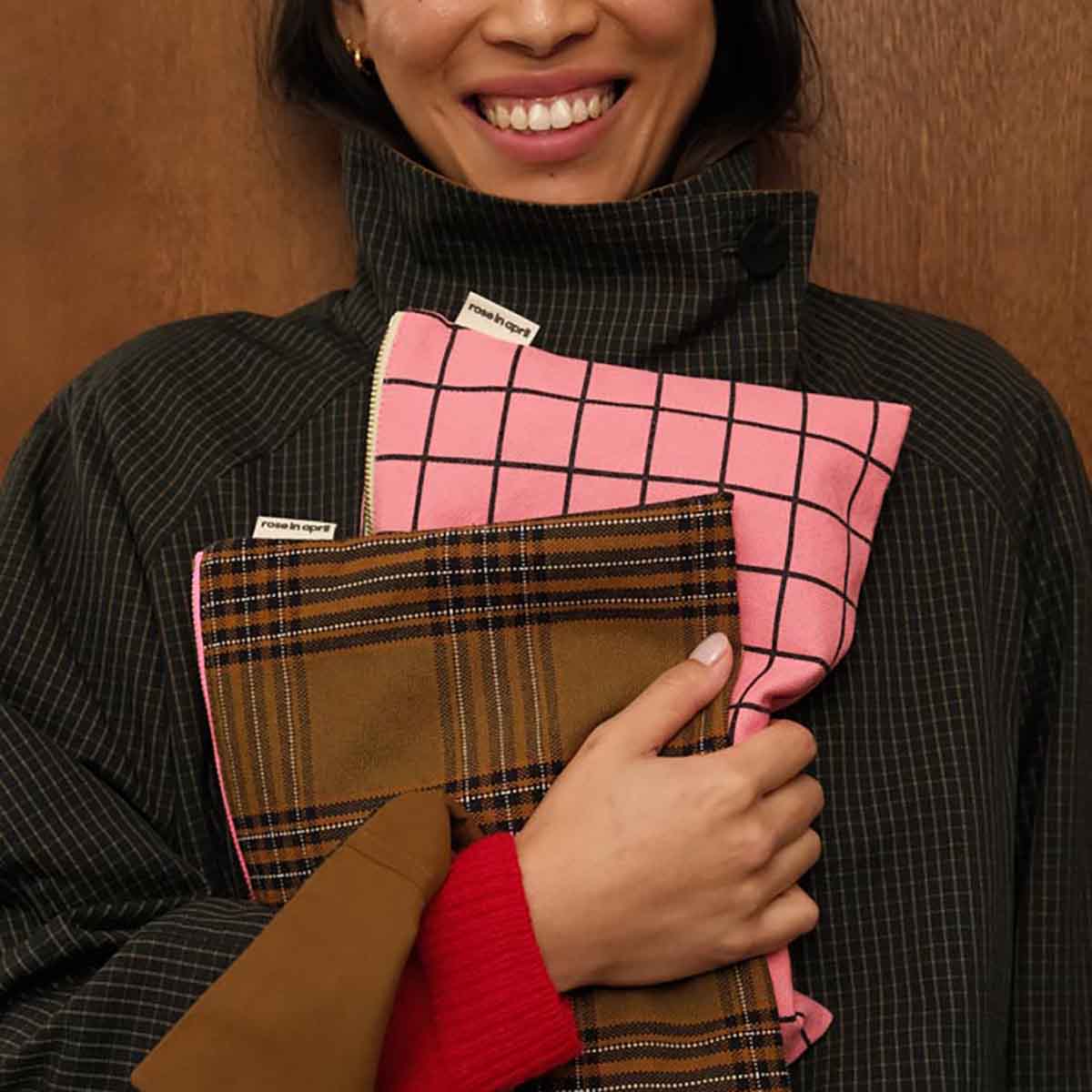 Rose in April Lili Flat Pouch Tartan