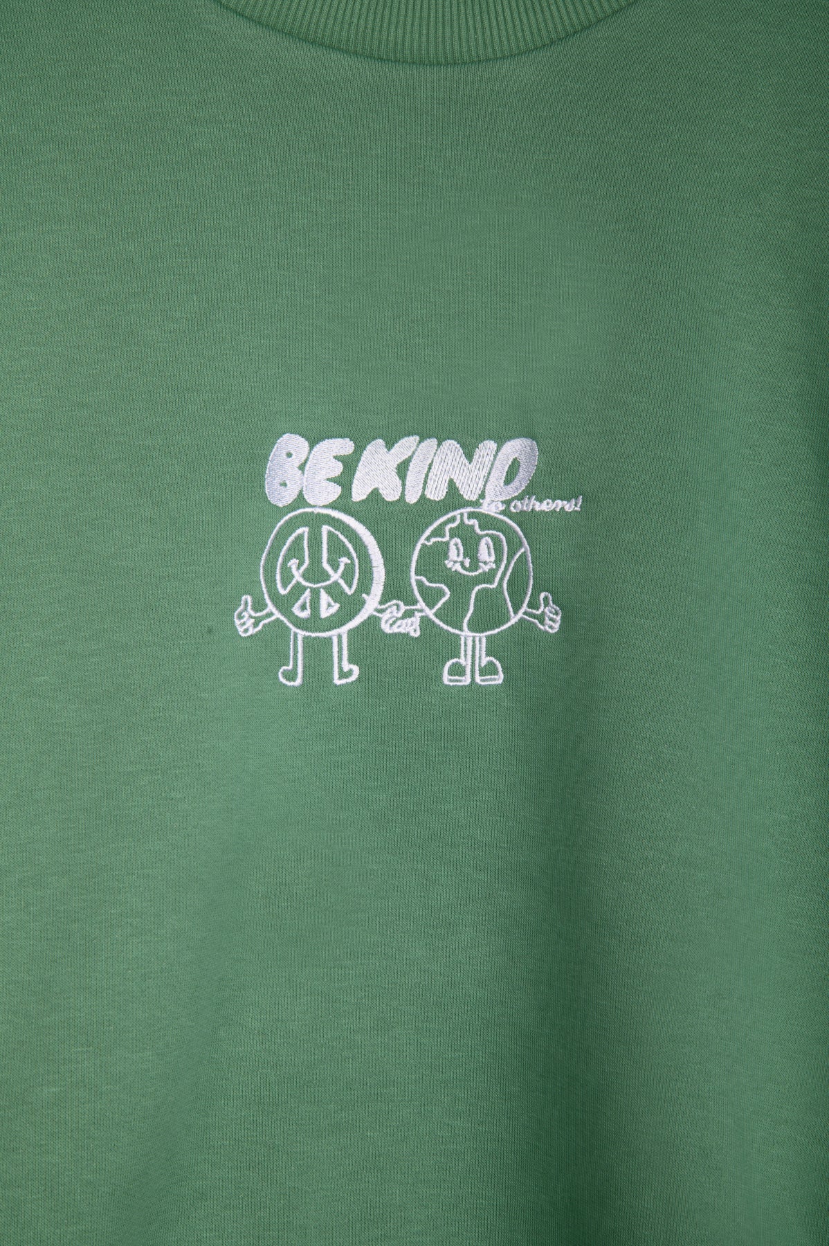 24COLOURS Be Kind Sweatshirt