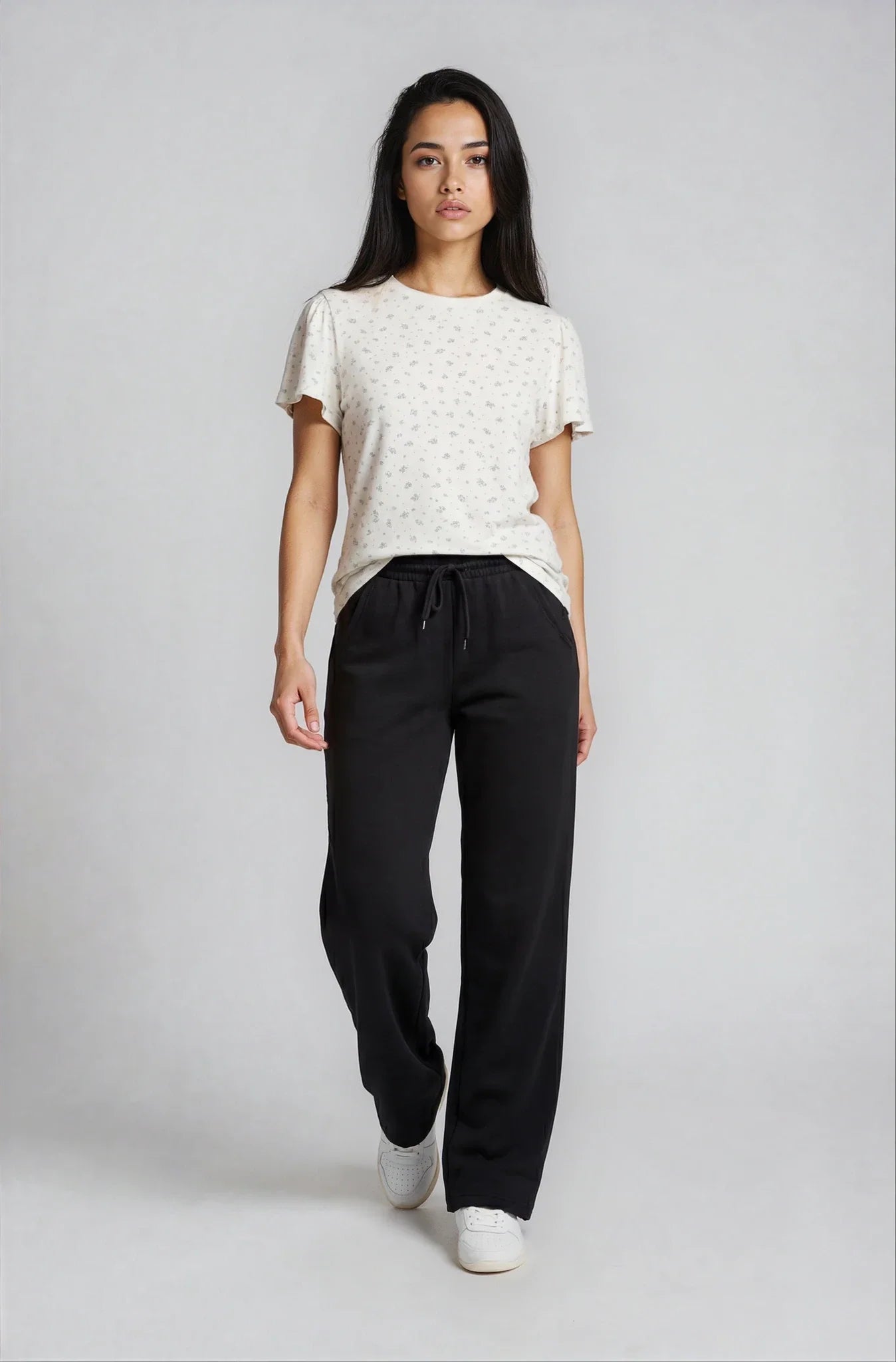 PRIV Colette Puff Sleeve Floral Tee Blue