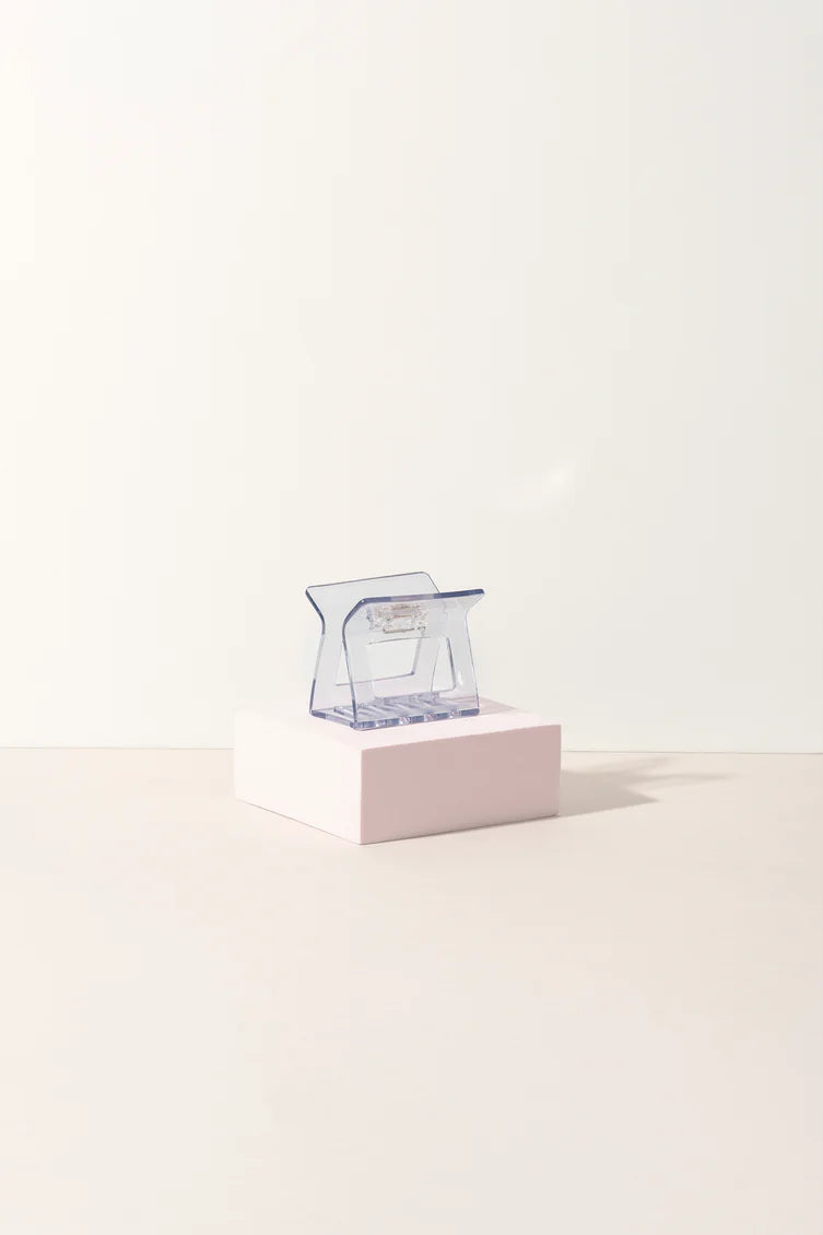 Pixie Woo Capsule Clear- Medium
