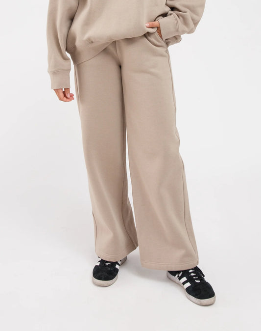 Brunette the Label The Perfect Straight Leg Jogger | Fawn