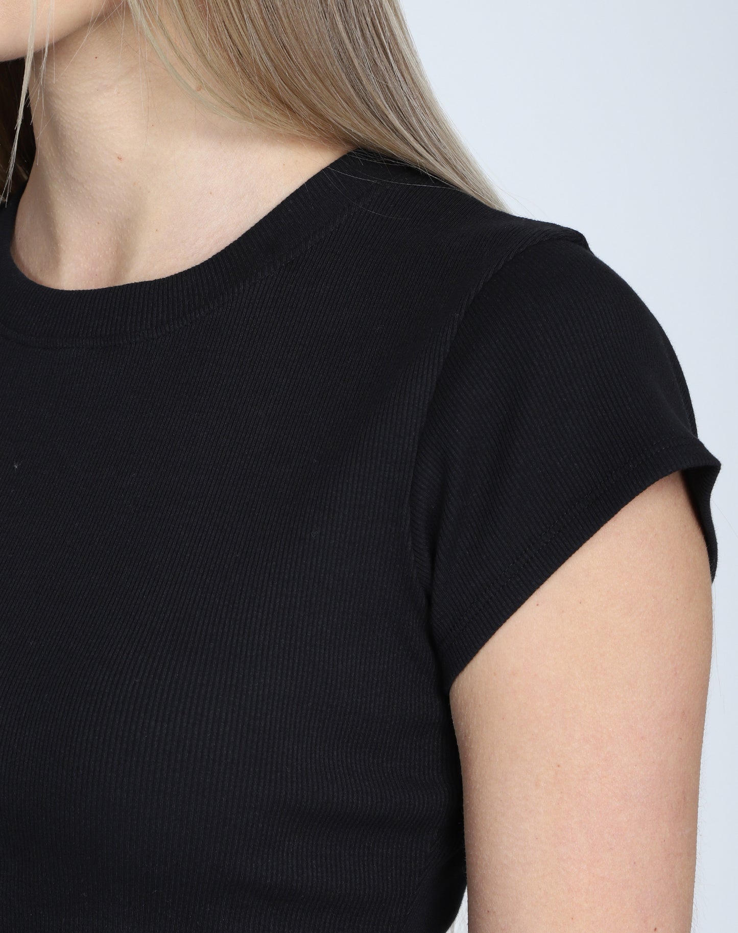 Brunette the Label Ribbed Fitted Tee | True Black
