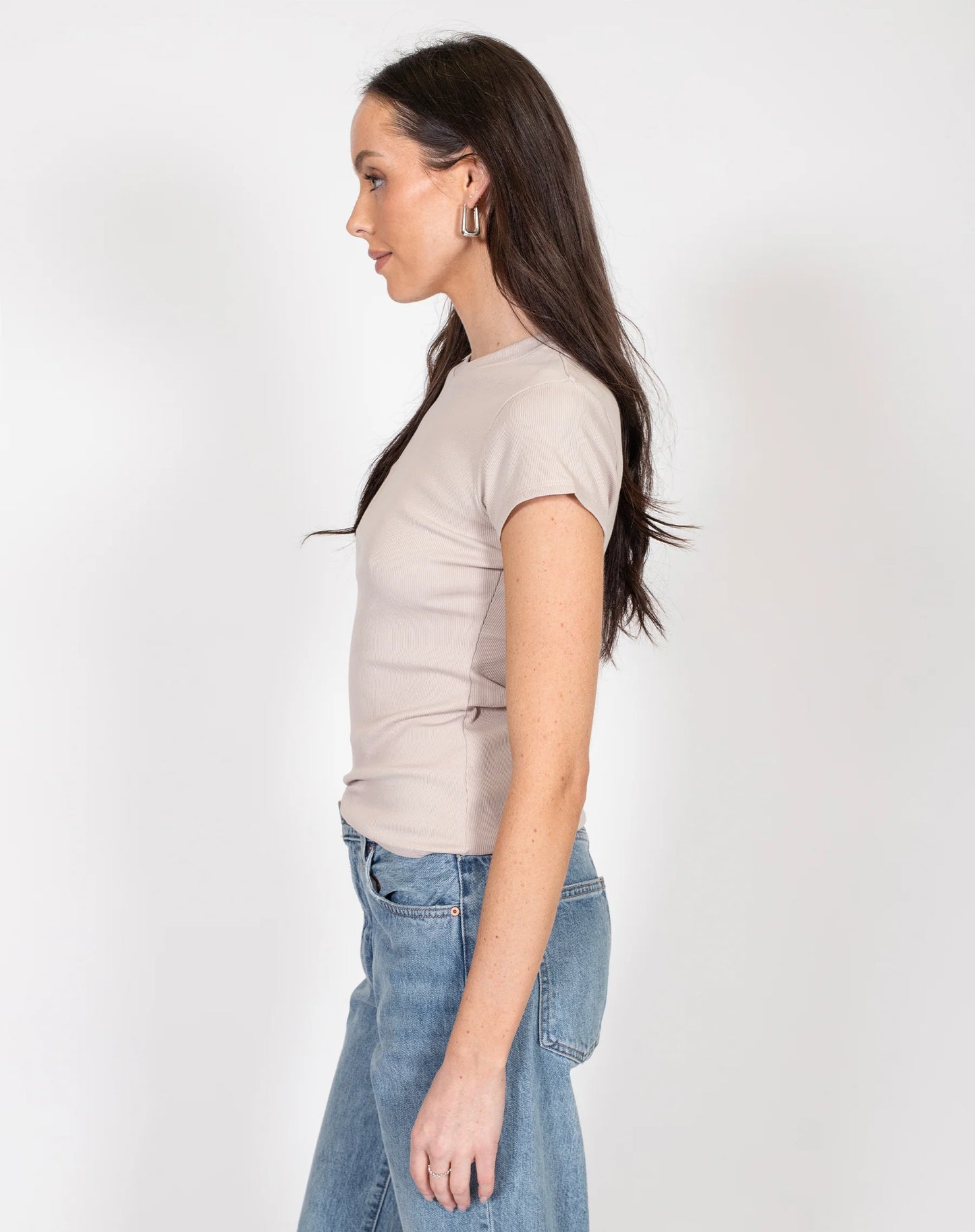 Brunette the Label Ribbed Fitted Tee | Oyster