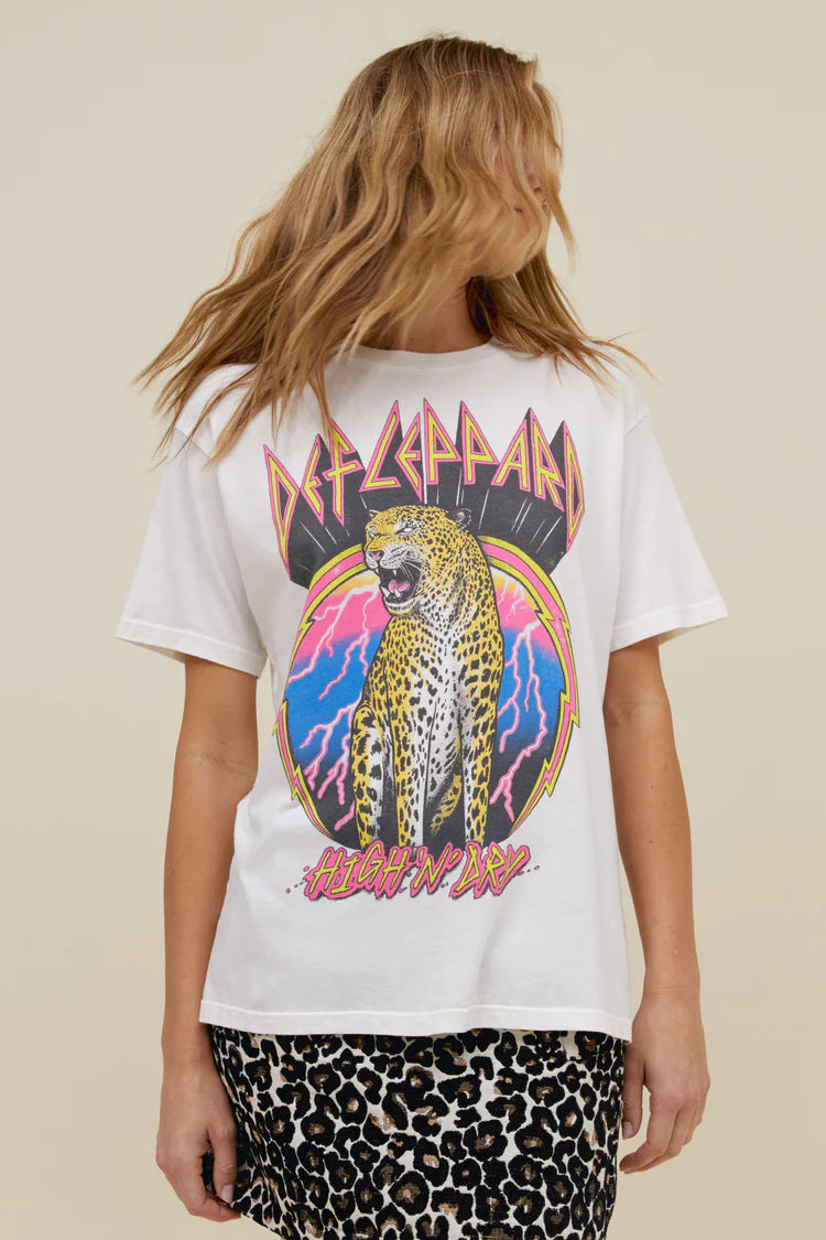 DAYDREAMER Def Leppard High 'N' Dry Weekend Tee