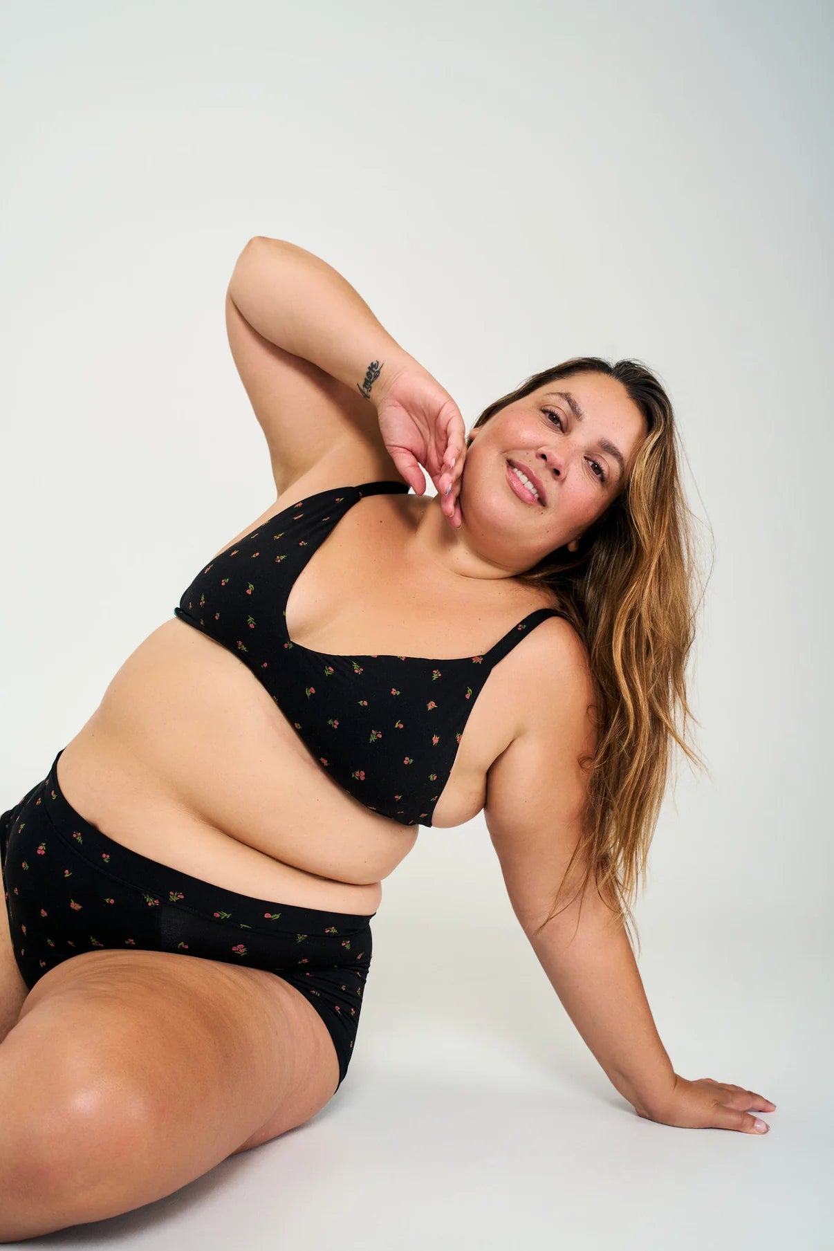 HUHA Triangle Bra (Limited Edition Colors)