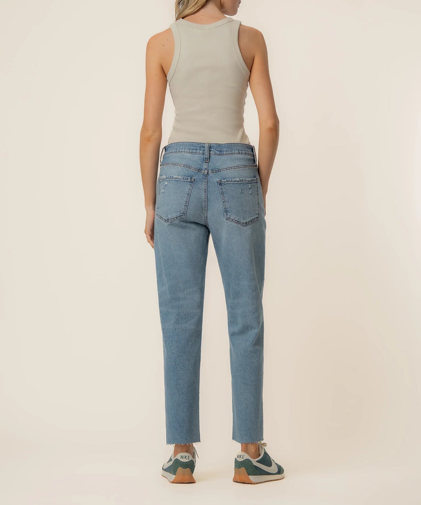 Kut from the Kloth Kit High Rise Baggy Ankle Straight Iconic Wash Jean
