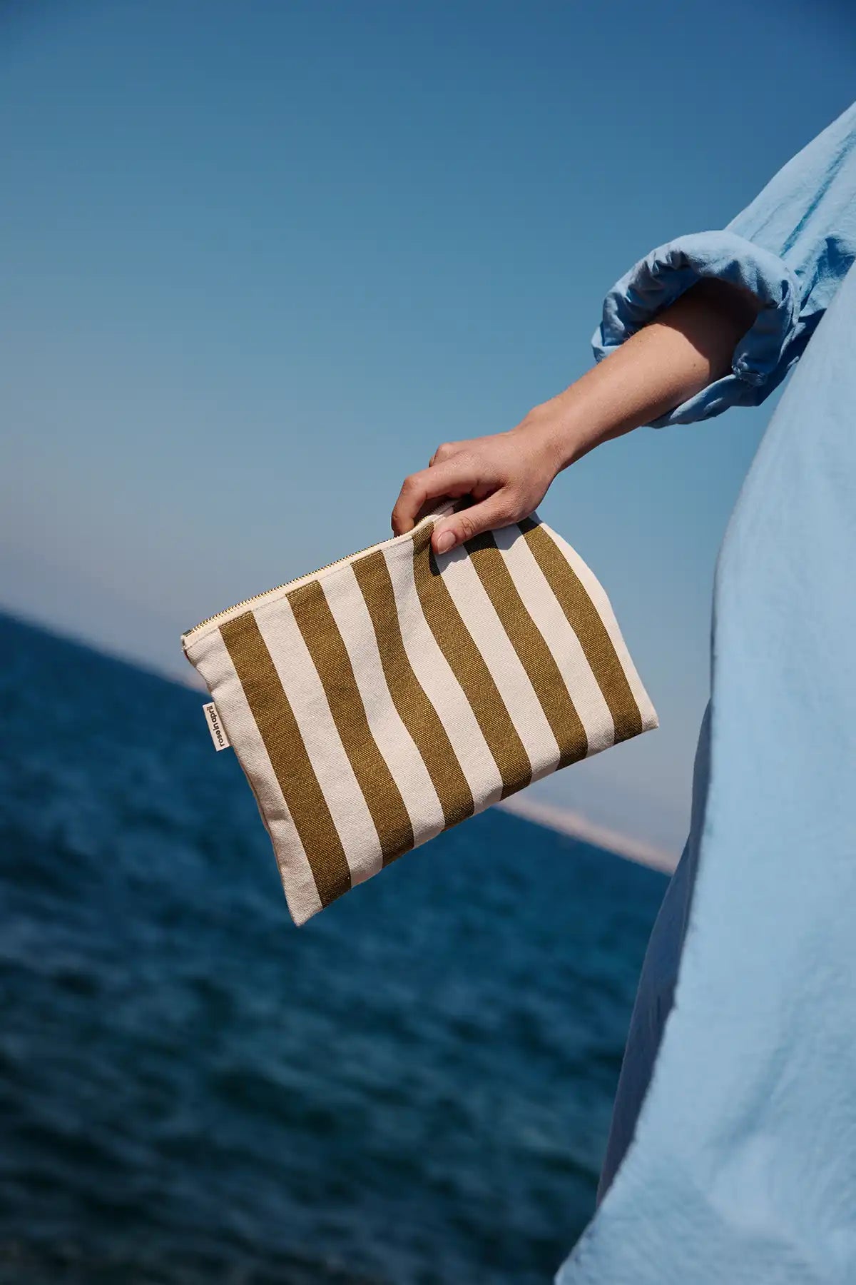 Rose in April Lili Flat Pouch Stripes Olive / Greige