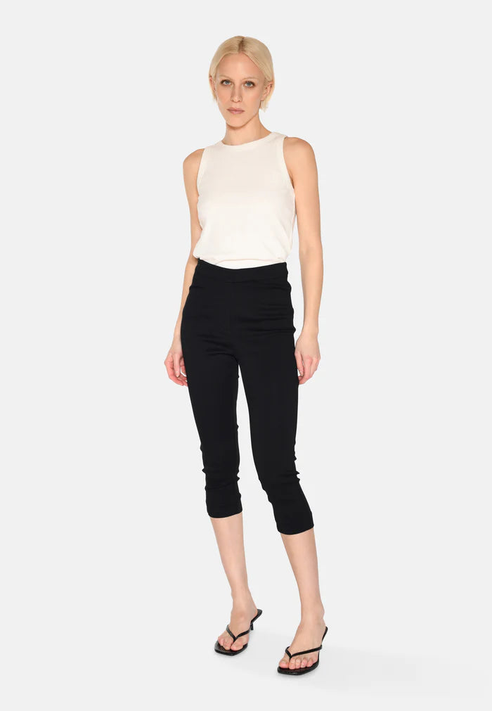 Minimum Sophia Capri Pant