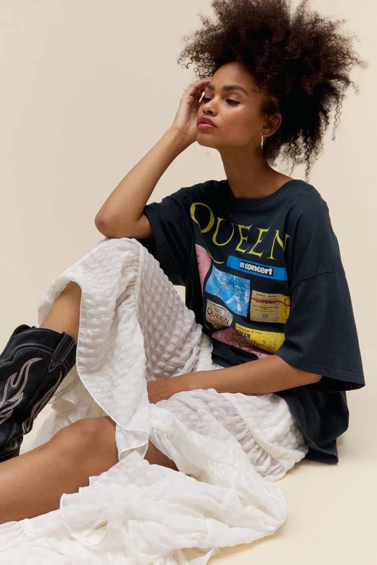 DAYDREAMER Queen Ticket Collage One Size Tee