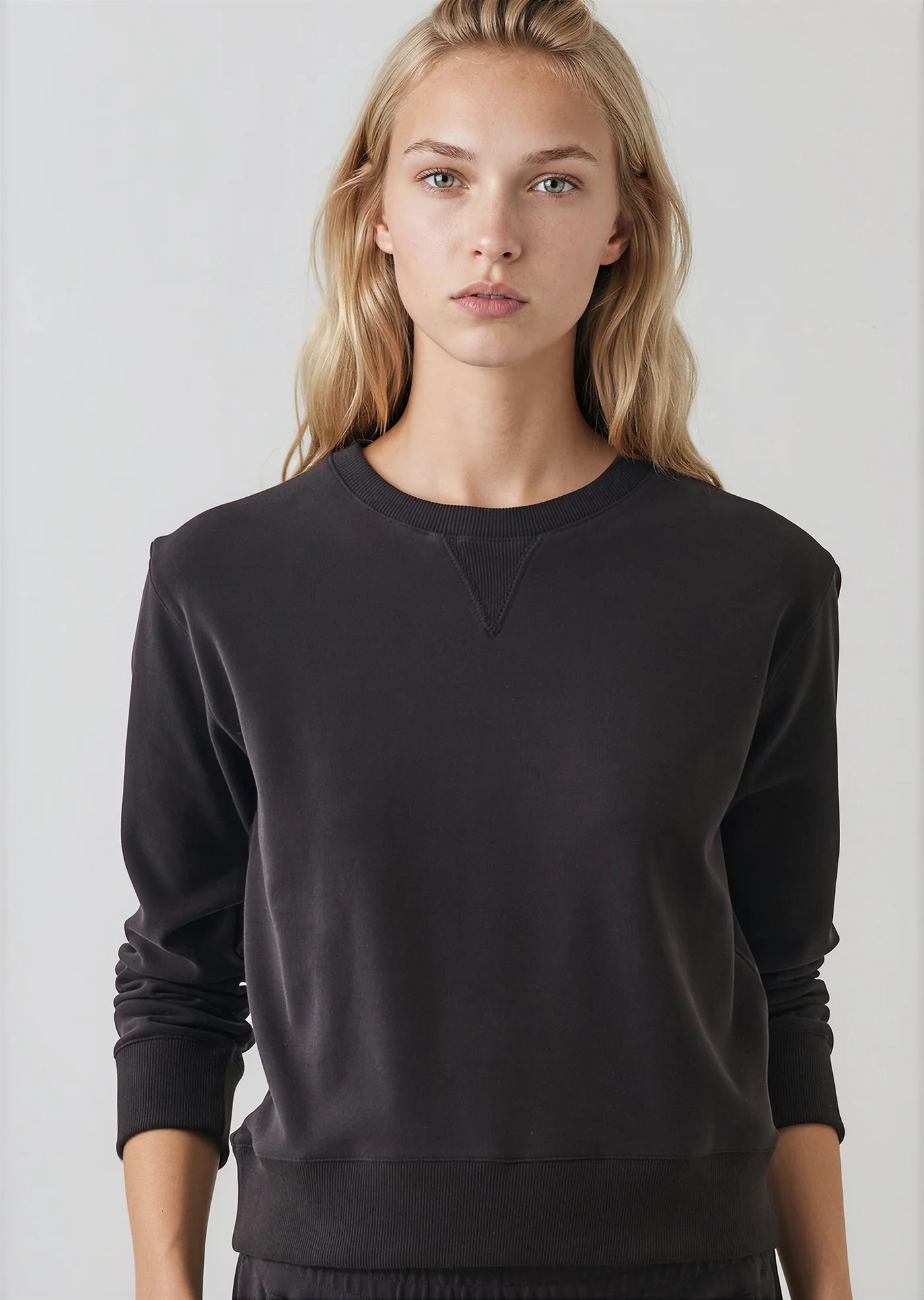 Patrick Assaraf Brushed Pima Cotton Cropped Sweatshirt