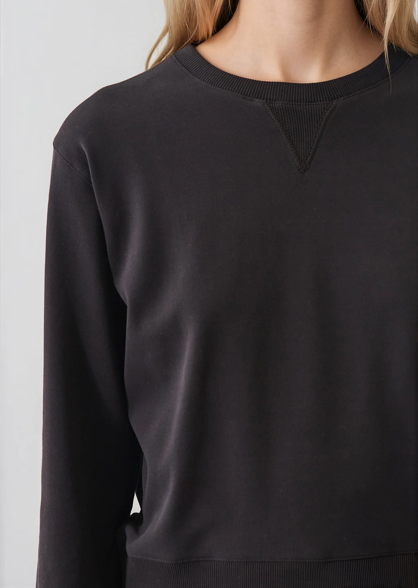 Patrick Assaraf Brushed Pima Cotton Cropped Sweatshirt