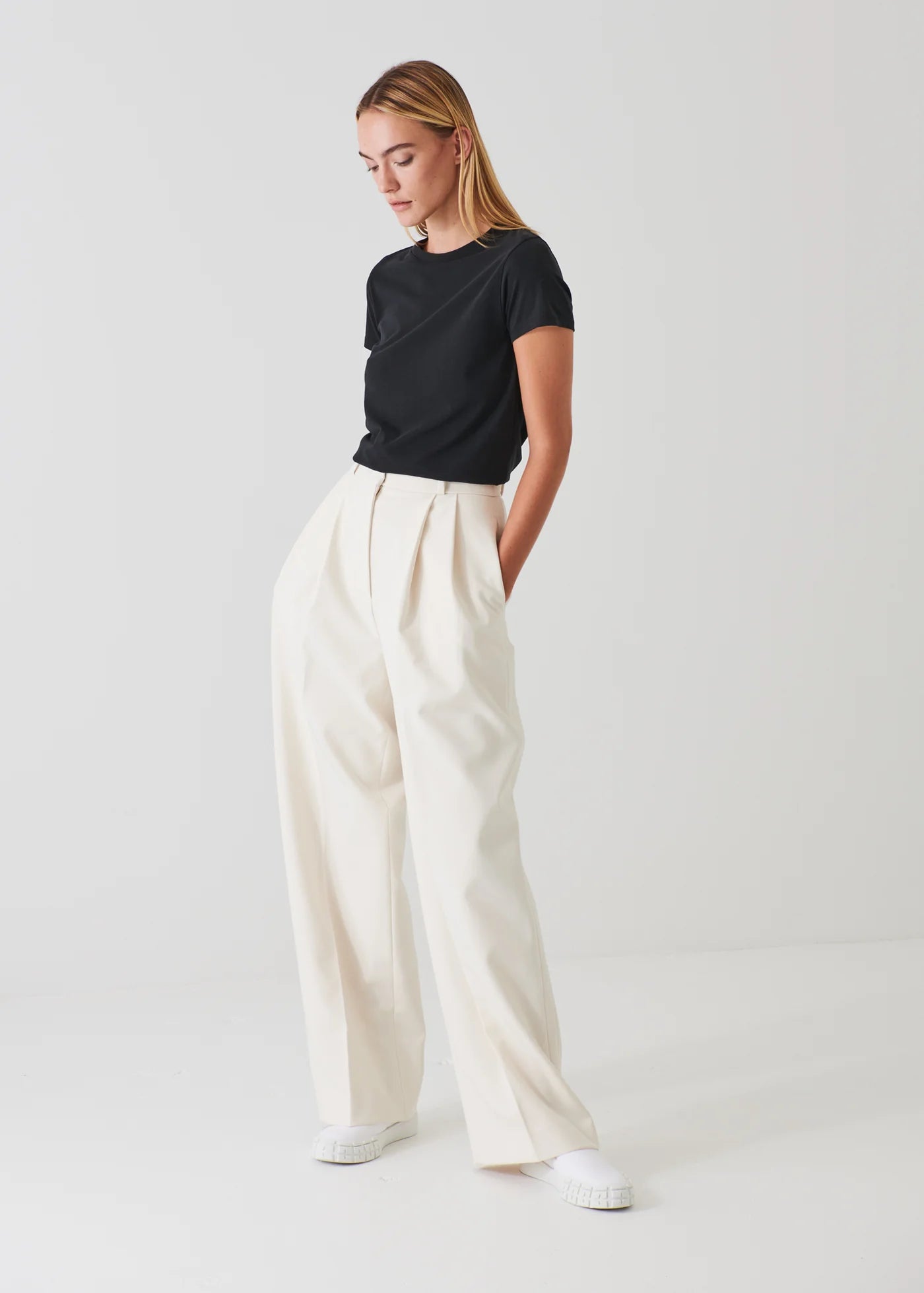 Patrick Assaraf Black Pima Cotton Stretch T-Shirt