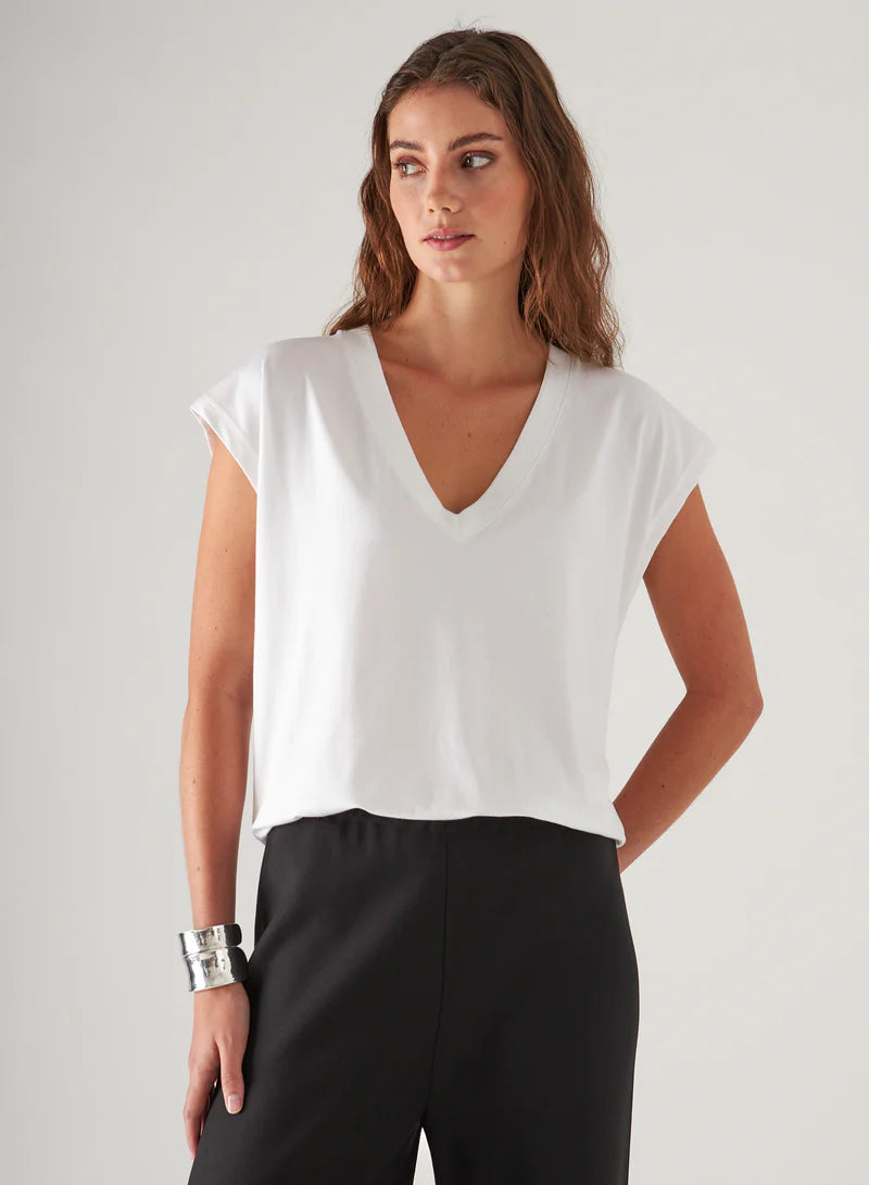 Patrick Assaraf White Dolman V-Neck Tee