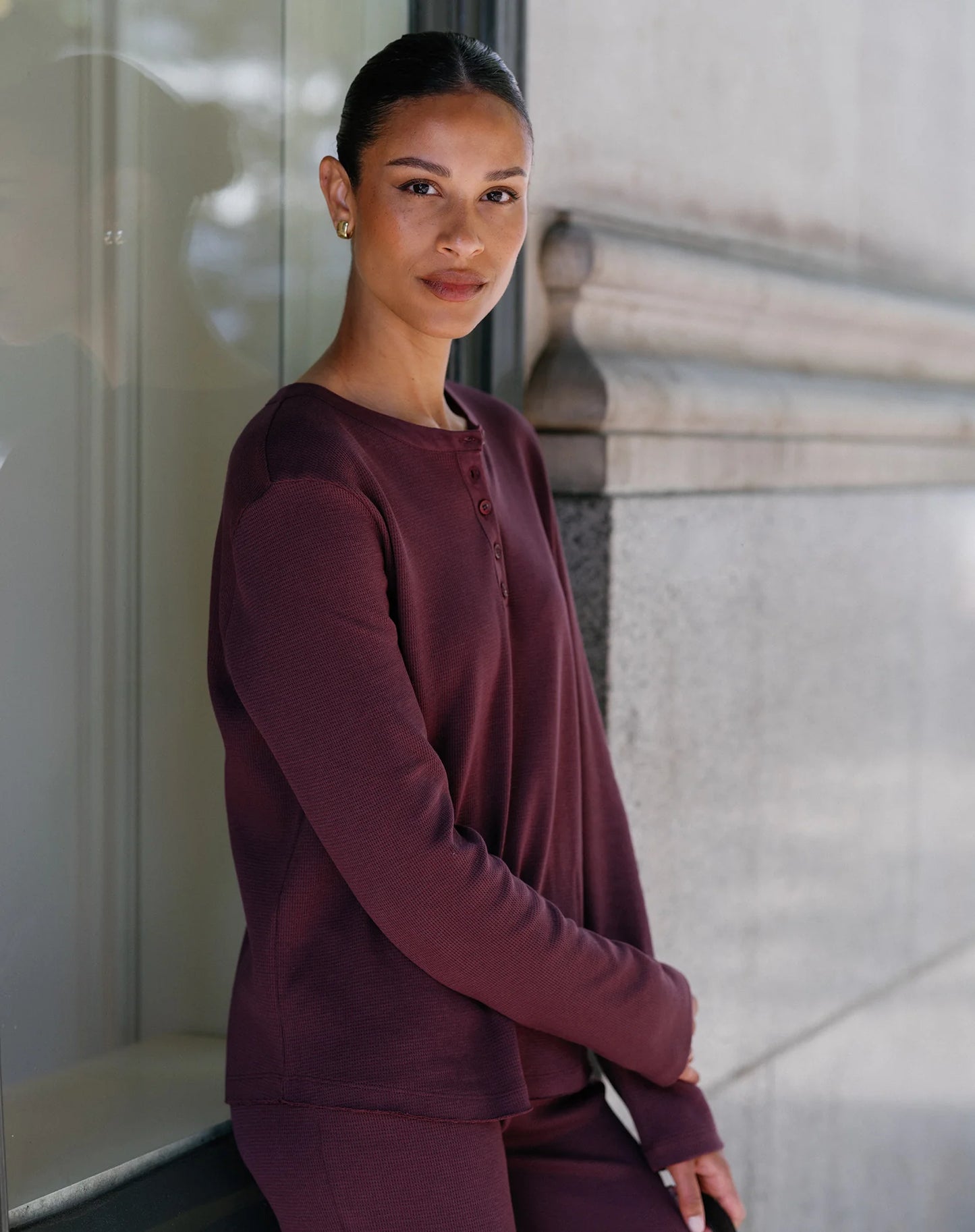 Brunette the Label Waffle Henley Top | Plum