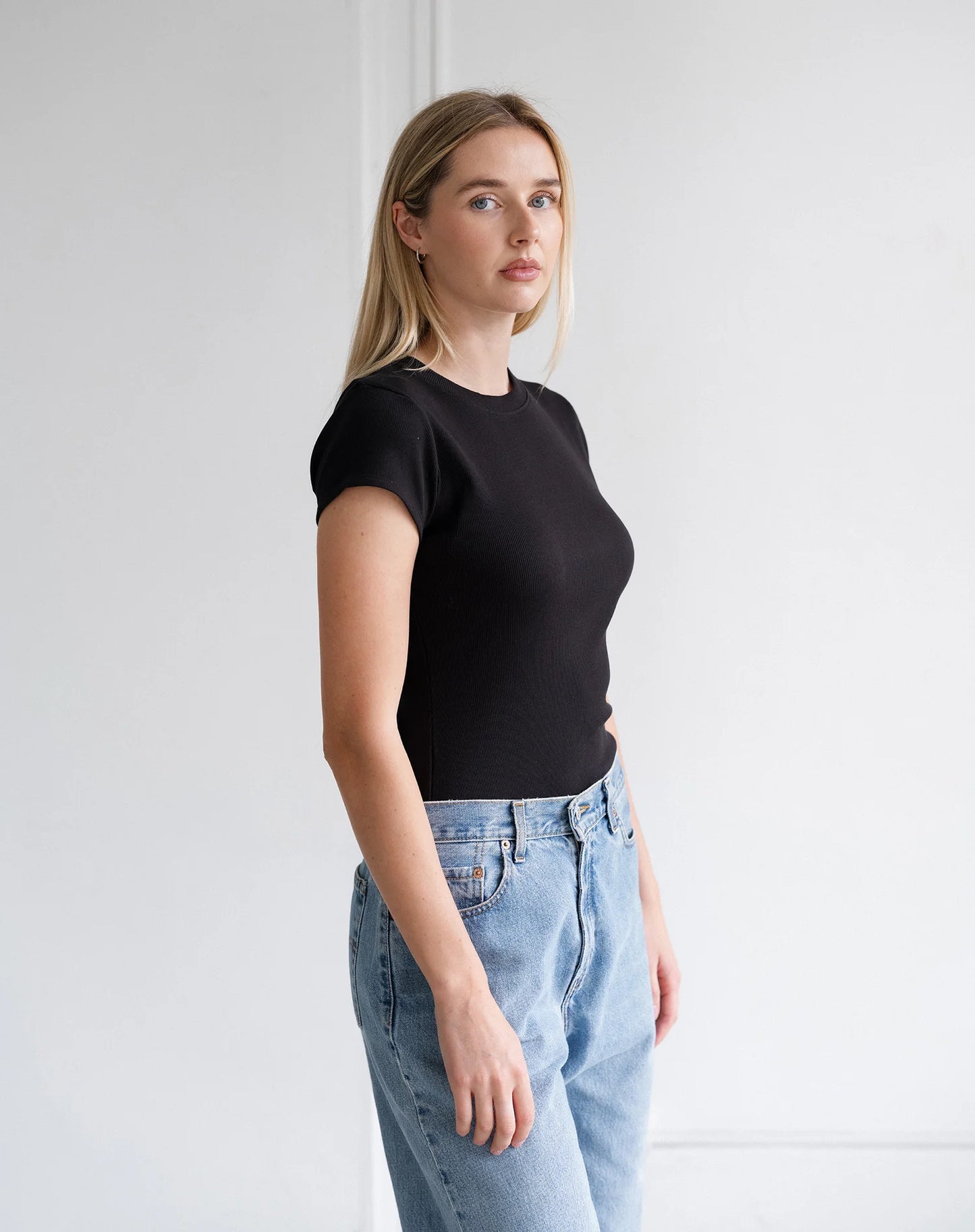 Brunette the Label Ribbed Tee | Black