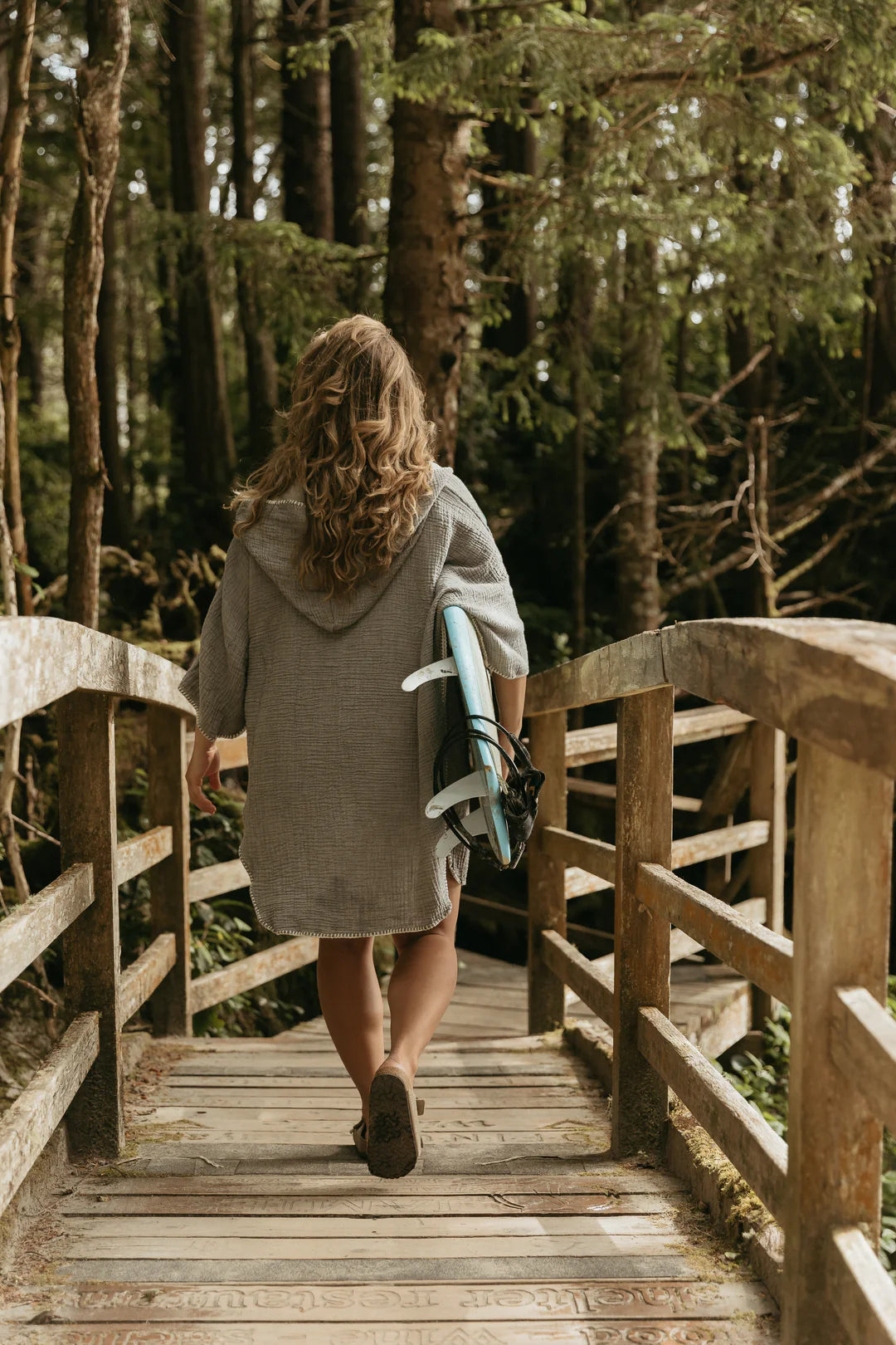 Tofino Towel Co. The Cocoon Surf Women's Muslin Poncho