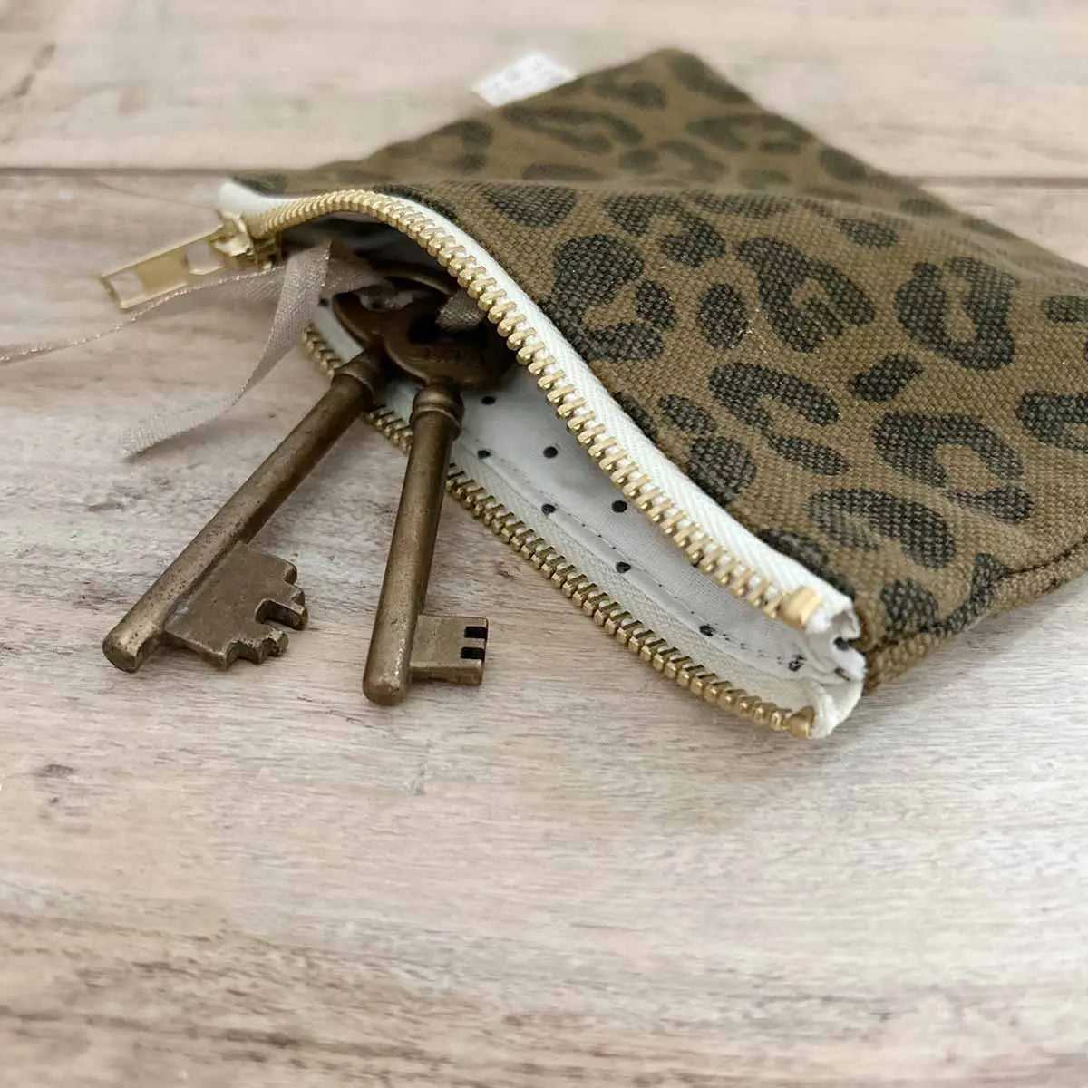 Rose in April Marie Purse Graou Olive