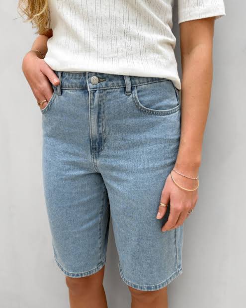 ONLY Thilda Long Denim Shorts
