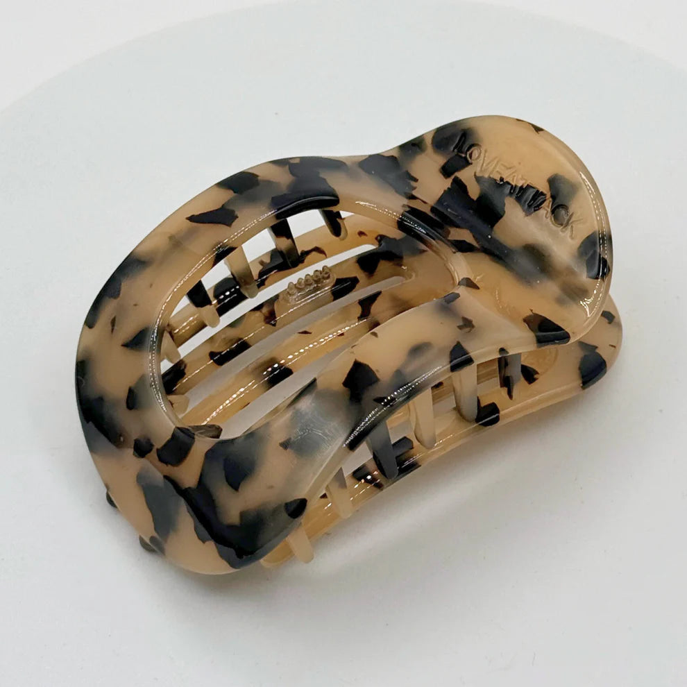 Love Attack Light Tortoise Olivia Flat Claw Clip