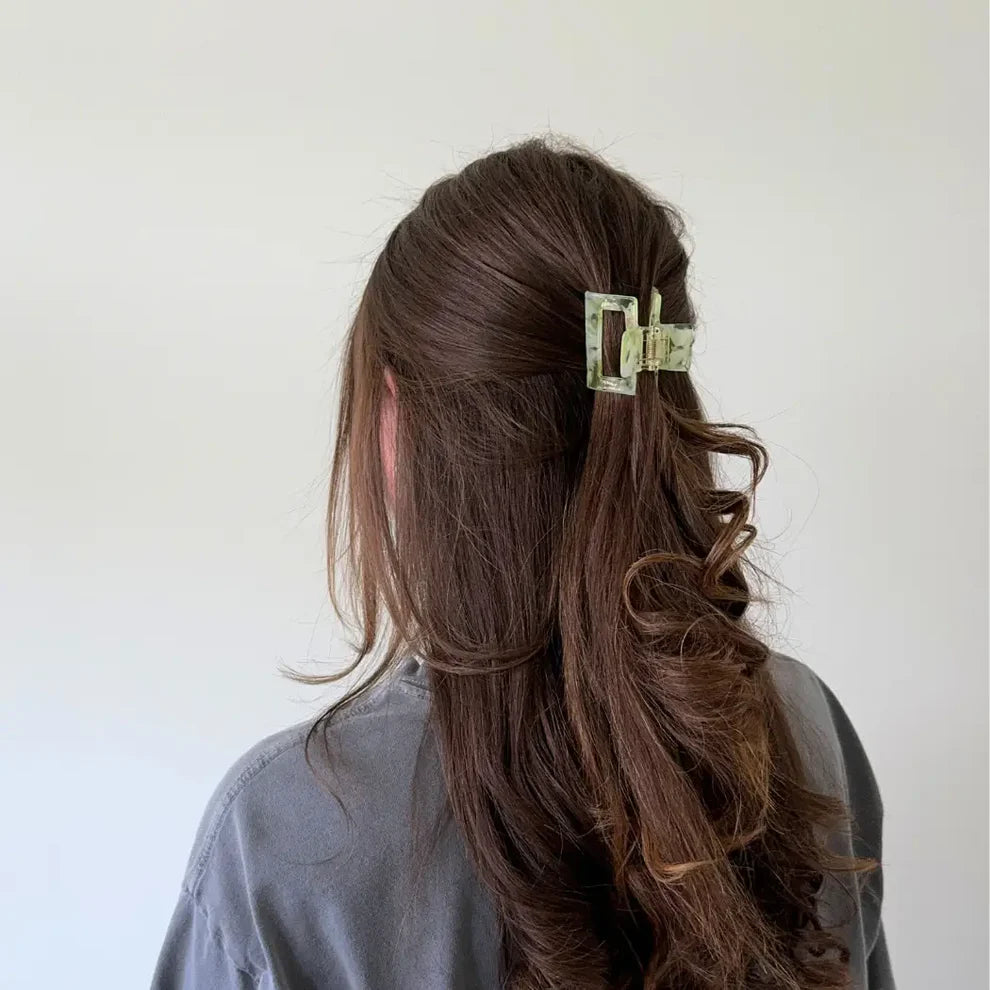 Love Attack Green Raya Shimmer Claw Clip