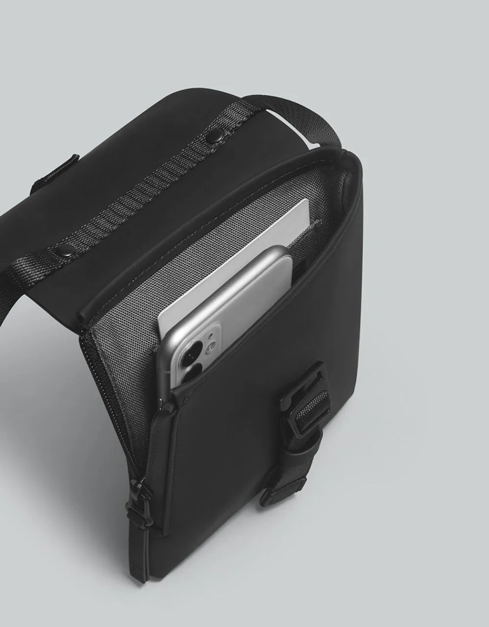 Gaston Luga Black Spläsh Mini Crossbody Bag