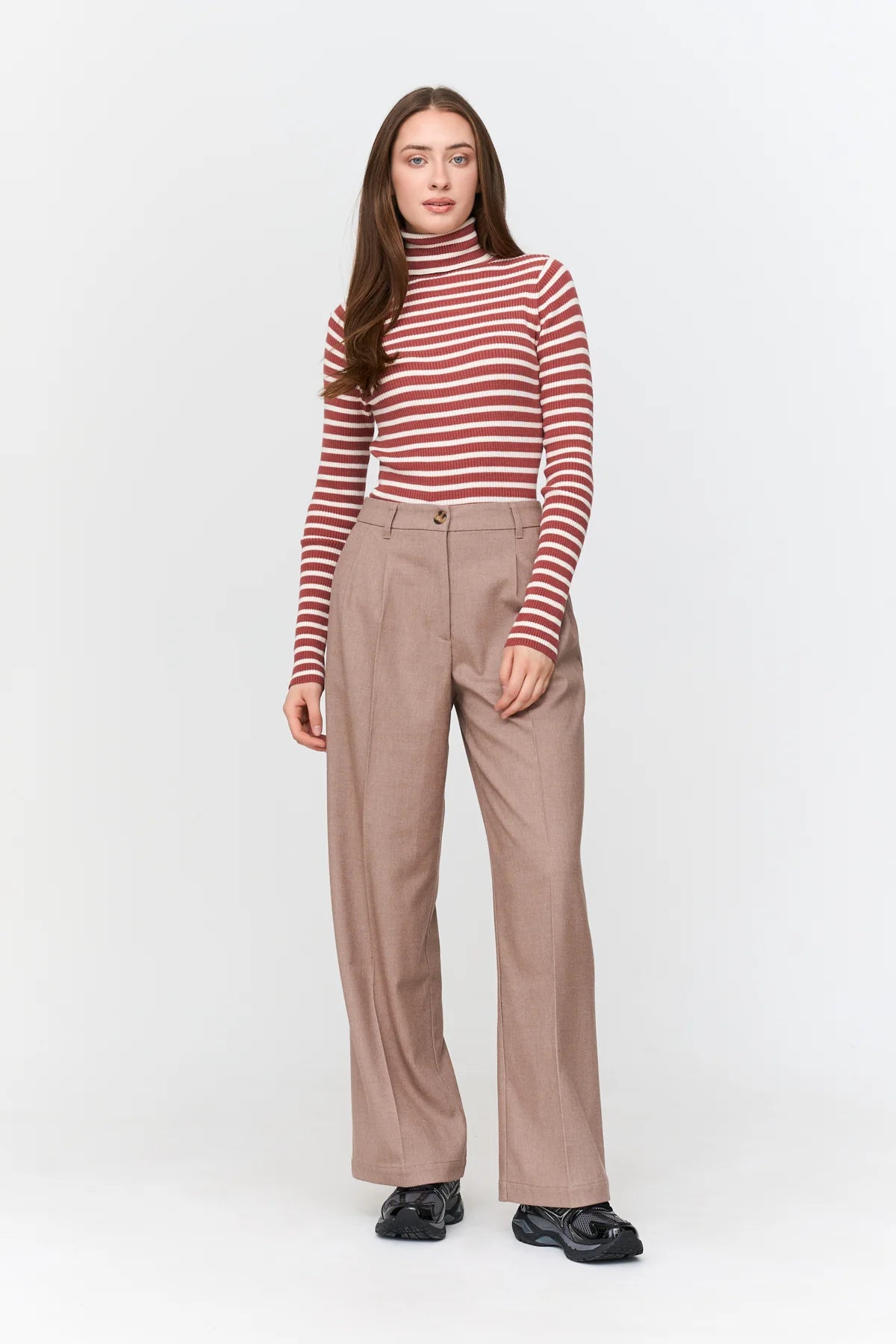 24COLOURS Rose Striped Turtleneck