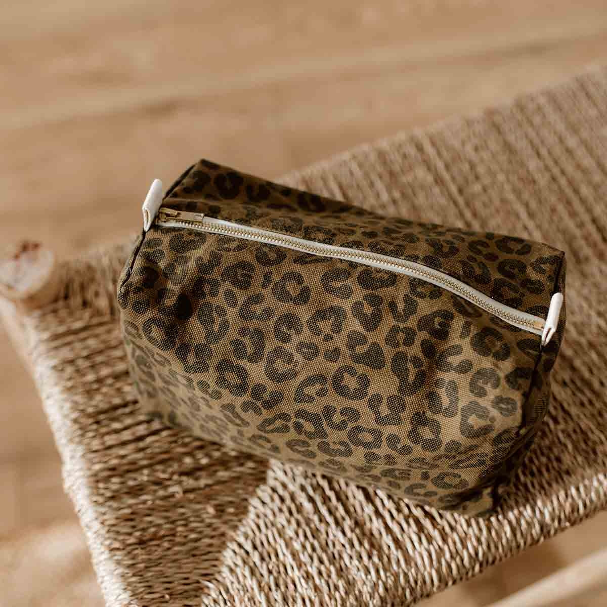 Rose in April Vic Toiletry Bag Graou Olive