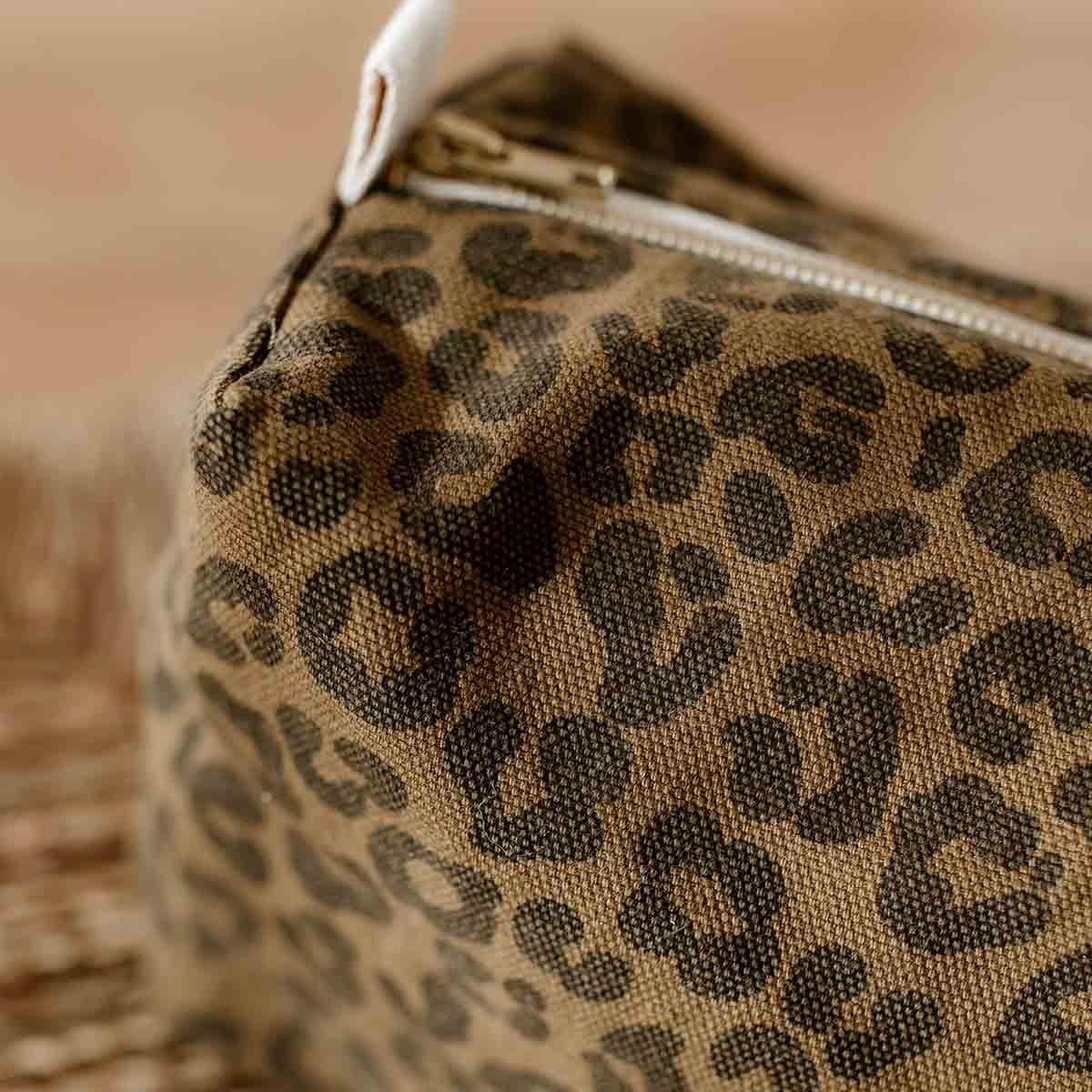 Rose in April Vic Toiletry Bag Graou Olive