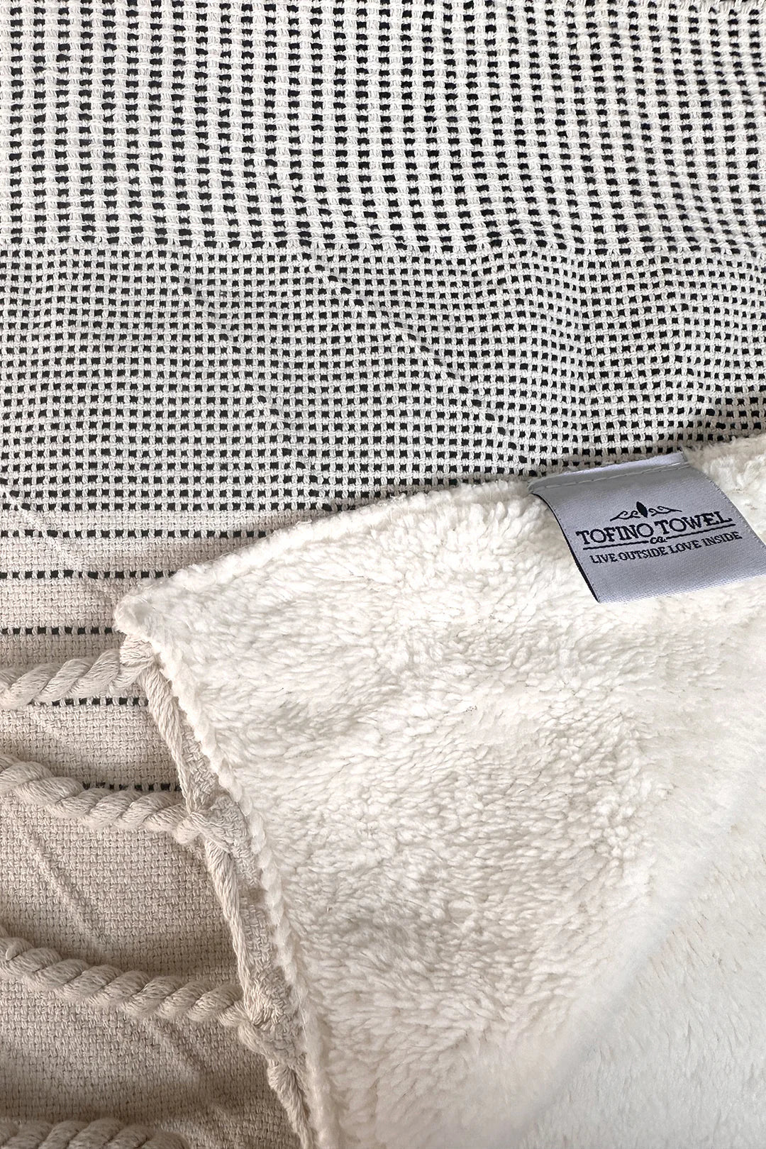 Tofino Towel Co. The Sonnet Throw